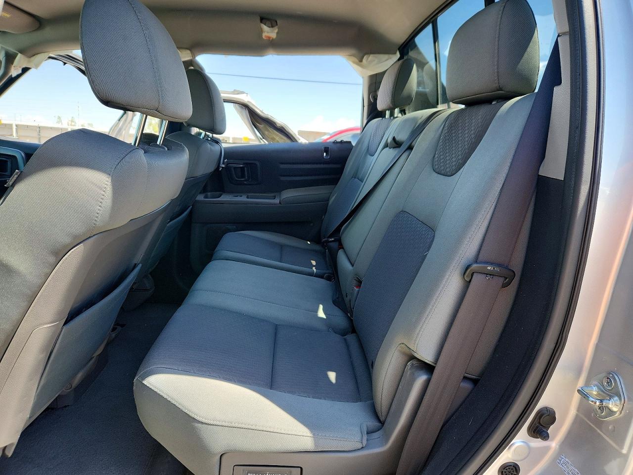 2011 Honda Ridgeline Rts Silver vin: 5FPYK1F48BB010932
