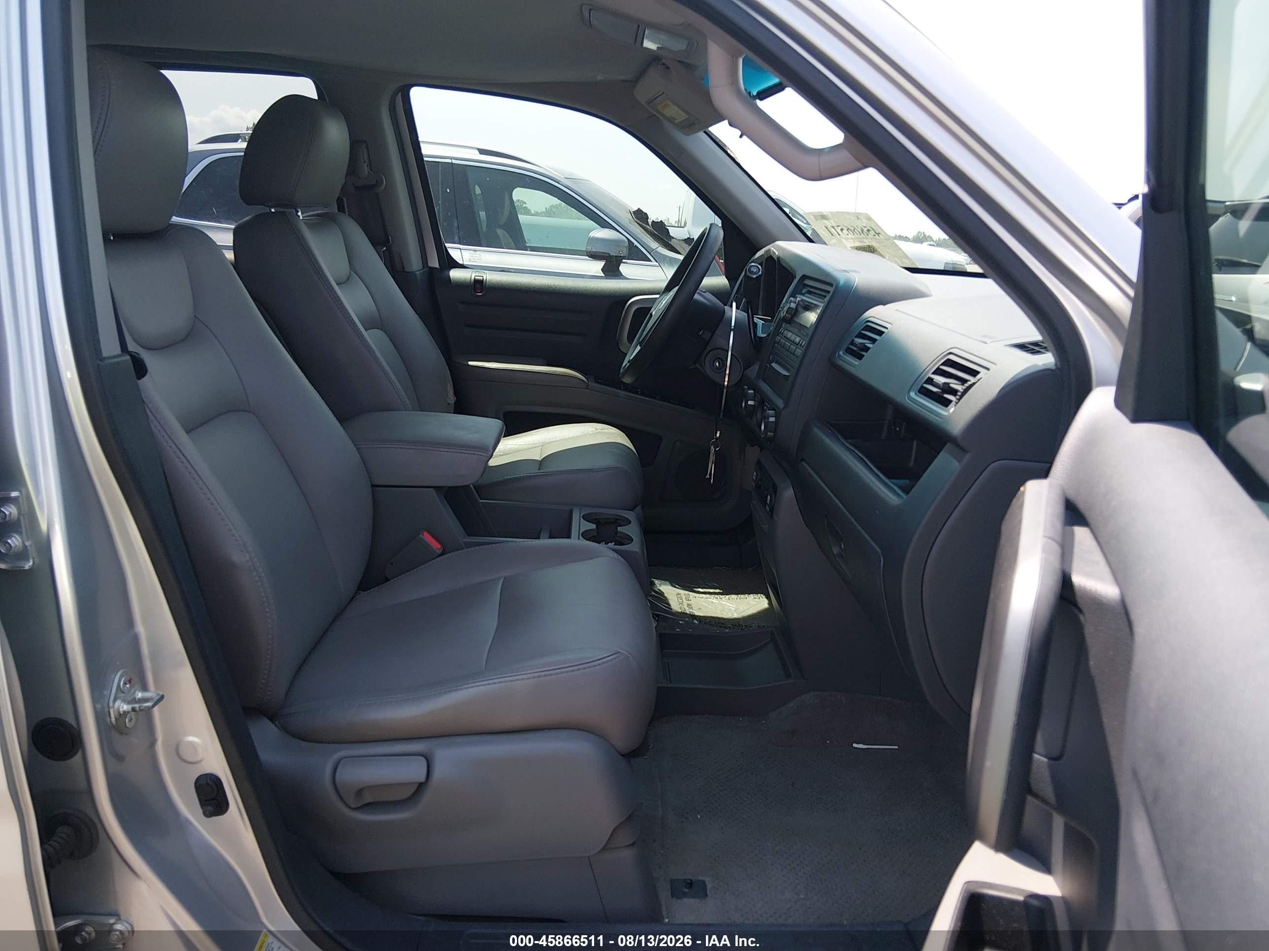 2011 Honda Ridgeline Rts Silver vin: 5FPYK1F4XBB004873