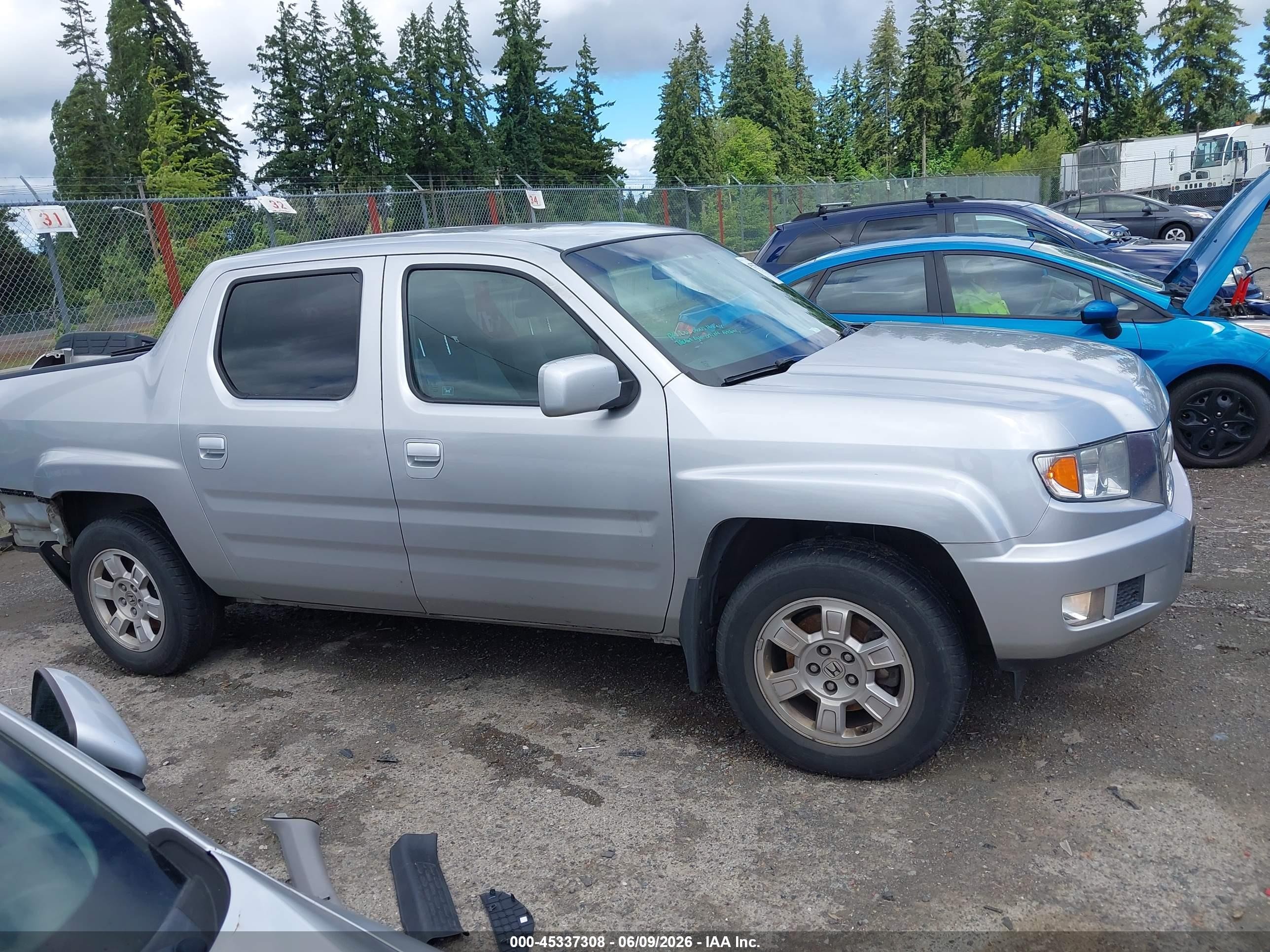 2012 Honda Ridgeline Rts Silver vin: 5FPYK1F4XCB455853