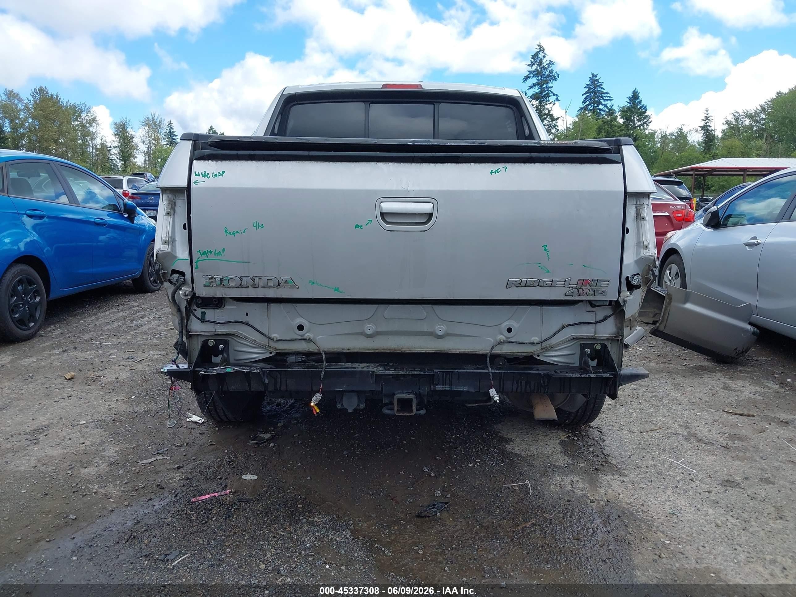 2012 Honda Ridgeline Rts Silver vin: 5FPYK1F4XCB455853