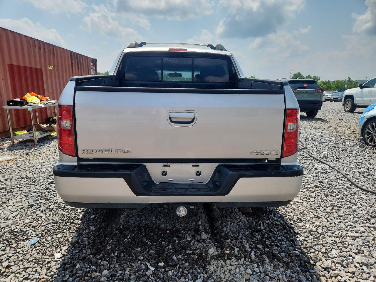 2011 Honda Ridgeline Rtl Silver vin: 5FPYK1F50BB007273