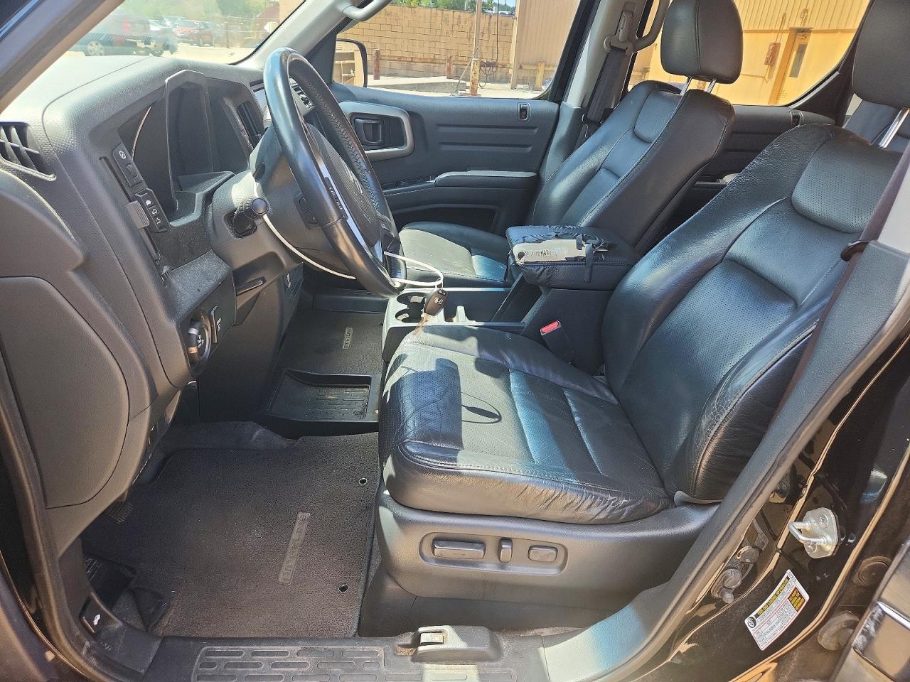 2011 Honda Ridgeline Rtl Black vin: 5FPYK1F50BB009847