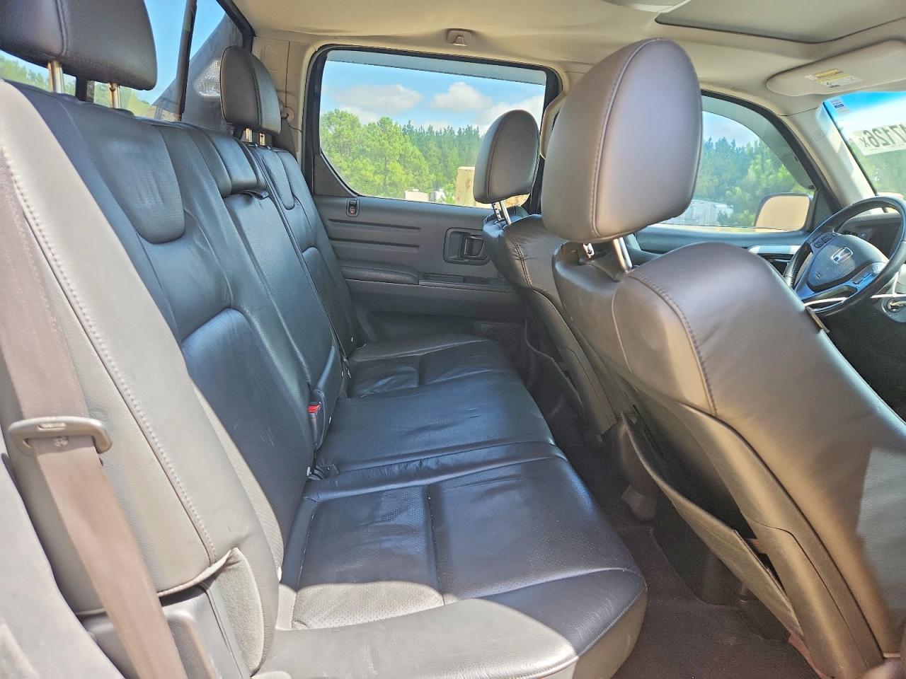 2011 Honda Ridgeline Rtl Black vin: 5FPYK1F50BB009847