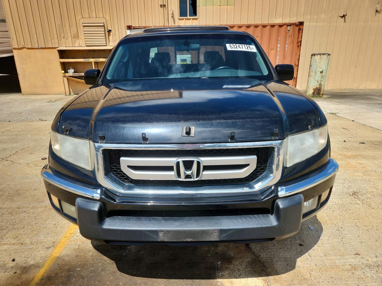 2011 Honda Ridgeline Rtl Black vin: 5FPYK1F50BB009847