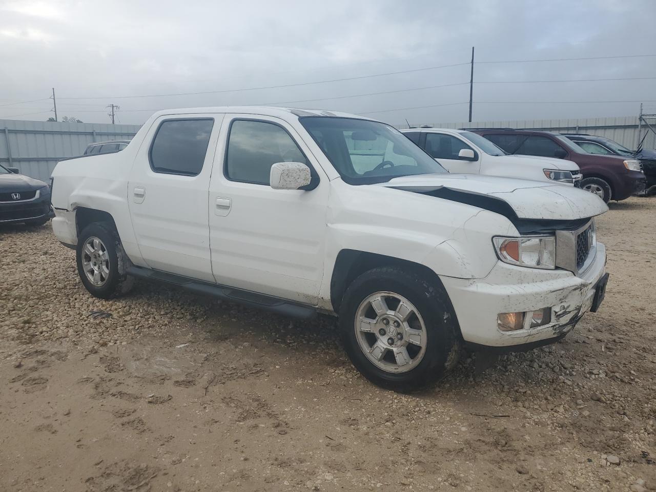 2012 Honda Ridgeline Rtl White vin: 5FPYK1F50CB452792 Damage: Right Rear Door, Heavy Scratch, 1 To 2 Inches
