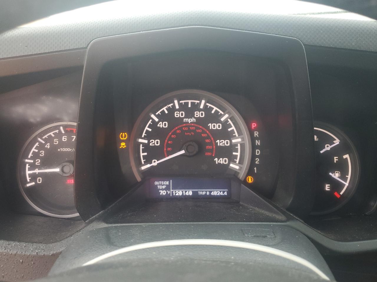 2012 Honda Ridgeline Rtl White vin: 5FPYK1F50CB452792 Damage: Warning Light - Brakes, On, Unacceptable