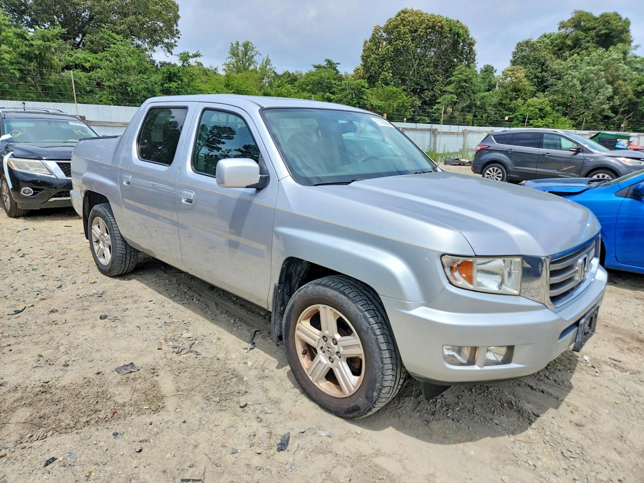 2013 Honda Ridgeline Rtl Silver vin: 5FPYK1F50DB006191