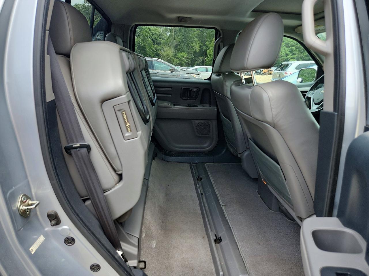 2013 Honda Ridgeline Rtl Silver vin: 5FPYK1F50DB006191