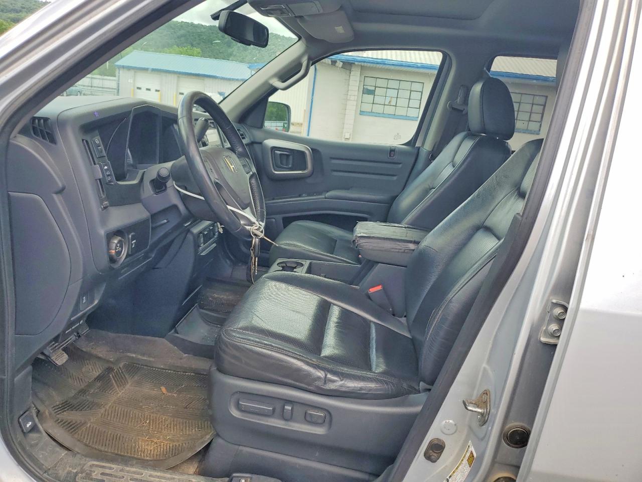 2013 Honda Ridgeline Silver vin: 5FPYK1F50DB012007