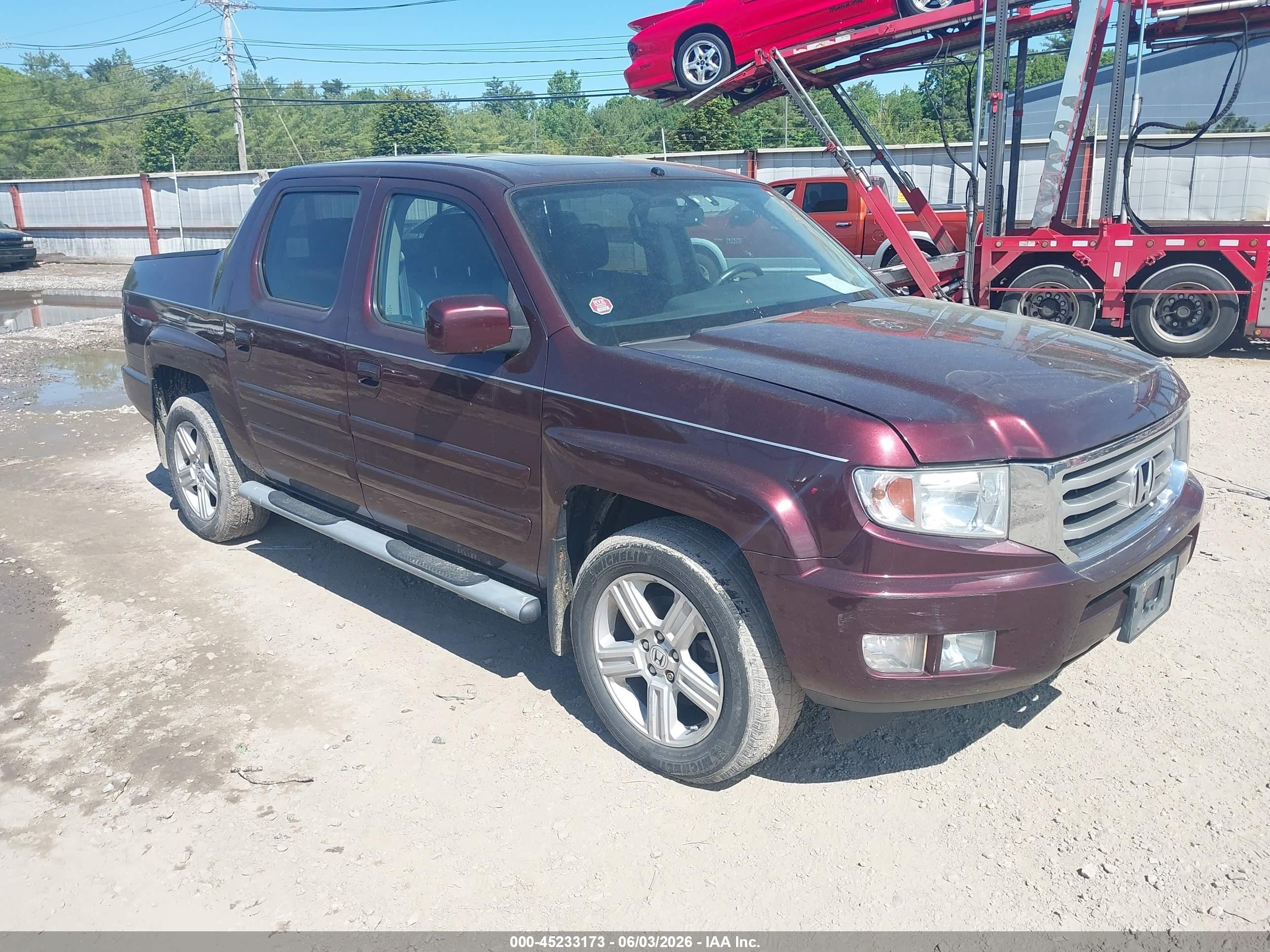 2014 Honda Ridgeline Rtl Red vin: 5FPYK1F50EB002806