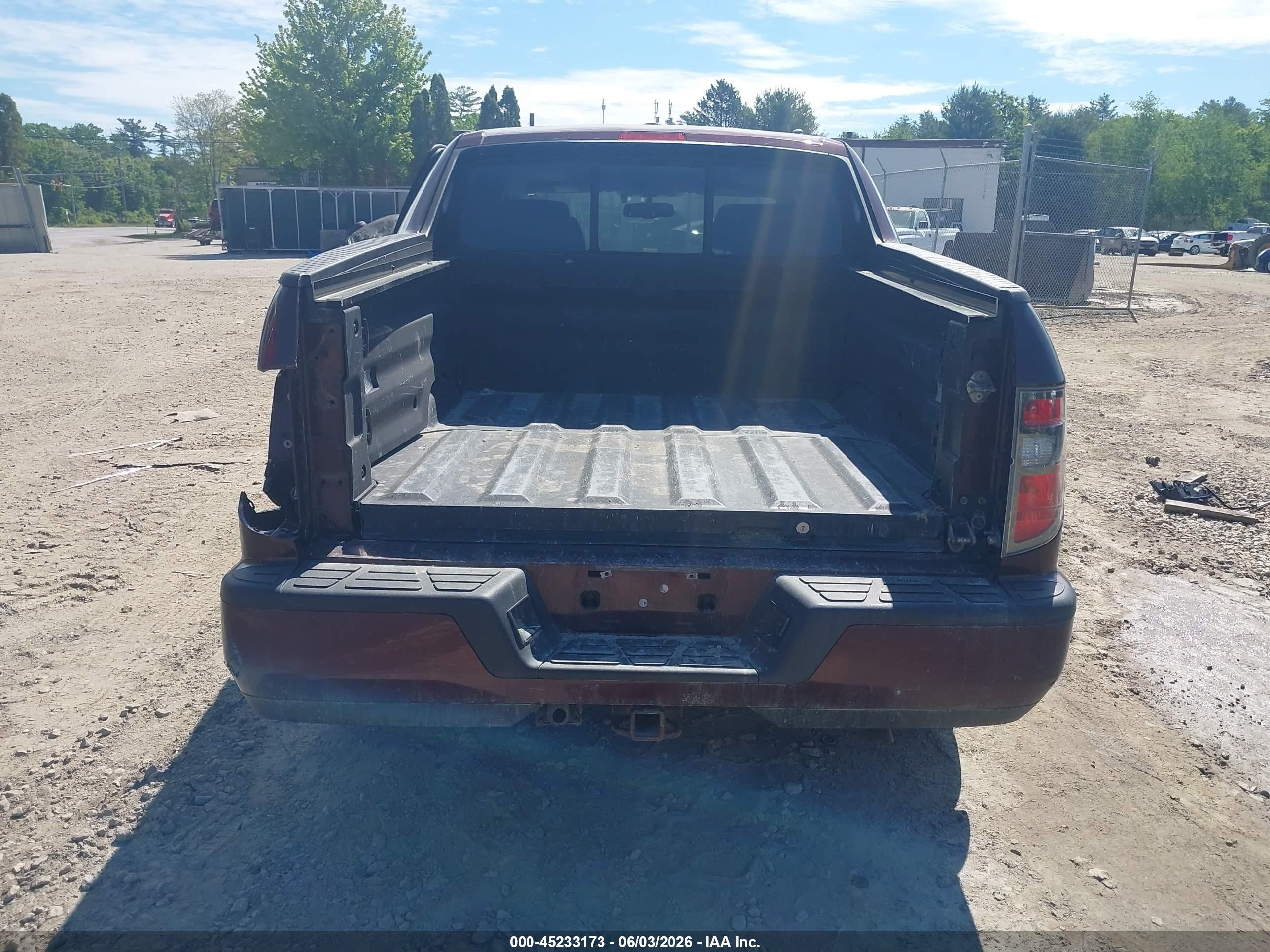 2014 Honda Ridgeline Rtl Red vin: 5FPYK1F50EB002806