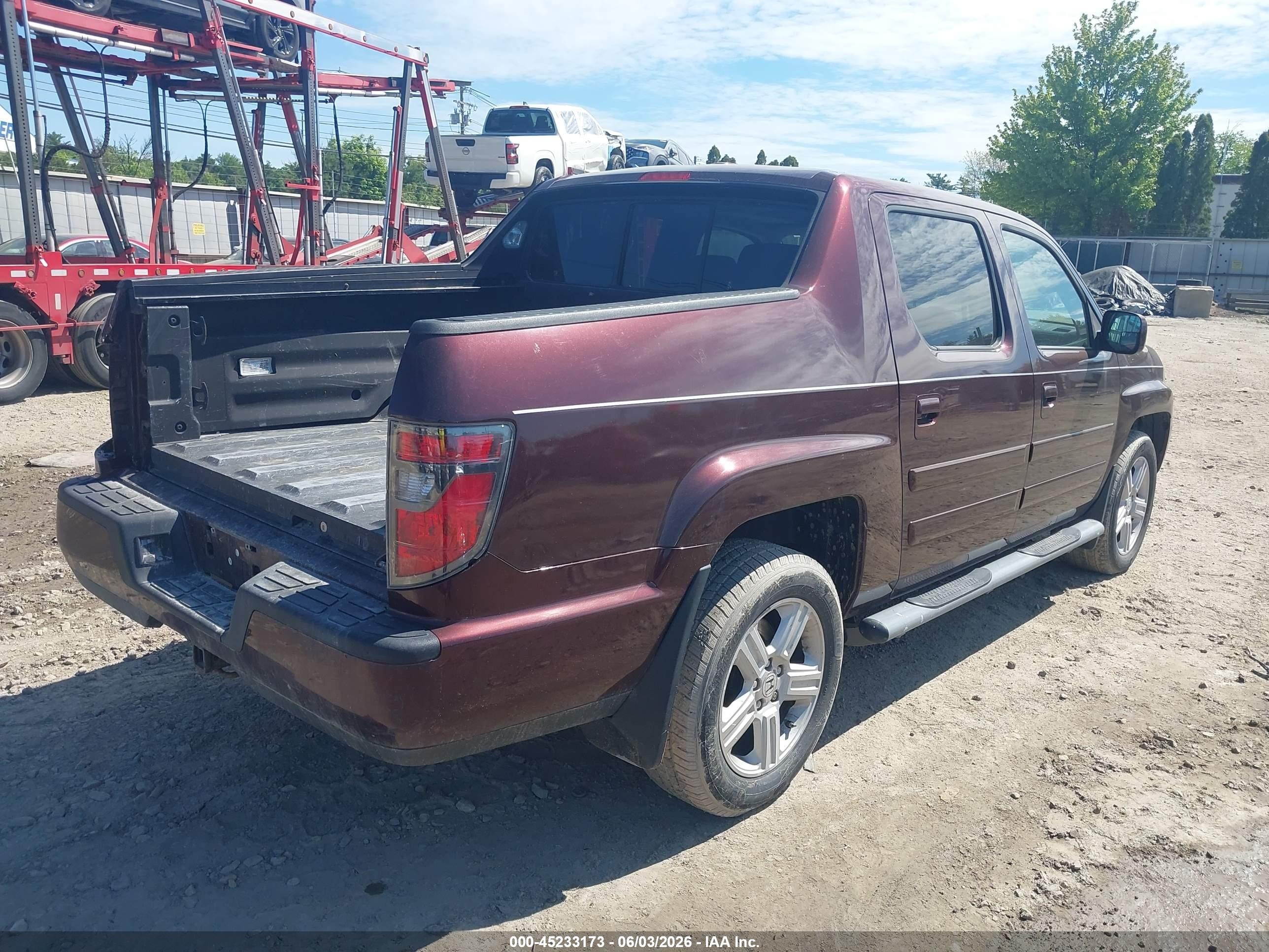 2014 Honda Ridgeline Rtl Red vin: 5FPYK1F50EB002806