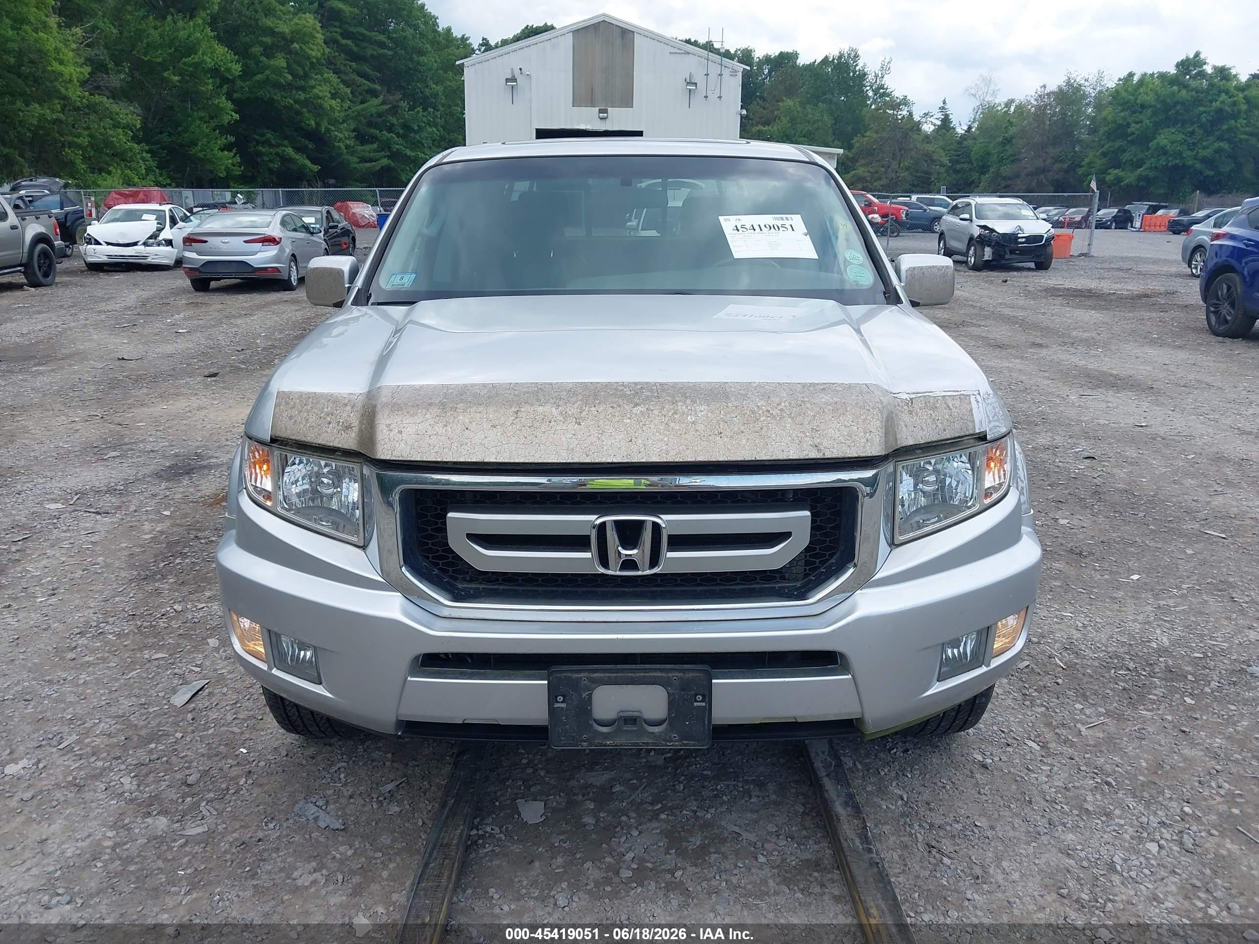 2010 Honda Ridgeline Rtl Silver vin: 5FPYK1F51AB007717