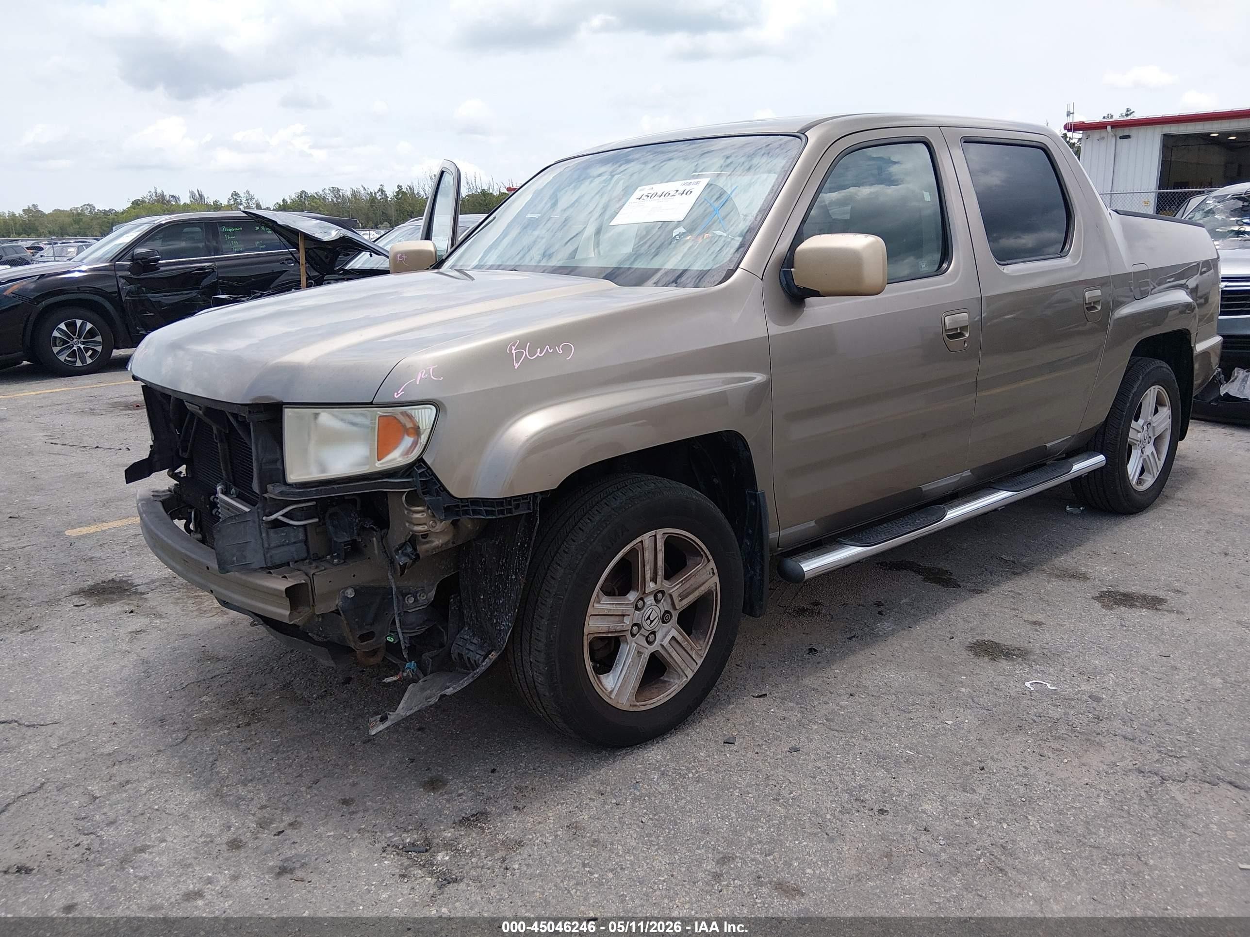 2011 Honda Ridgeline Rtl Beige vin: 5FPYK1F51BB009985
