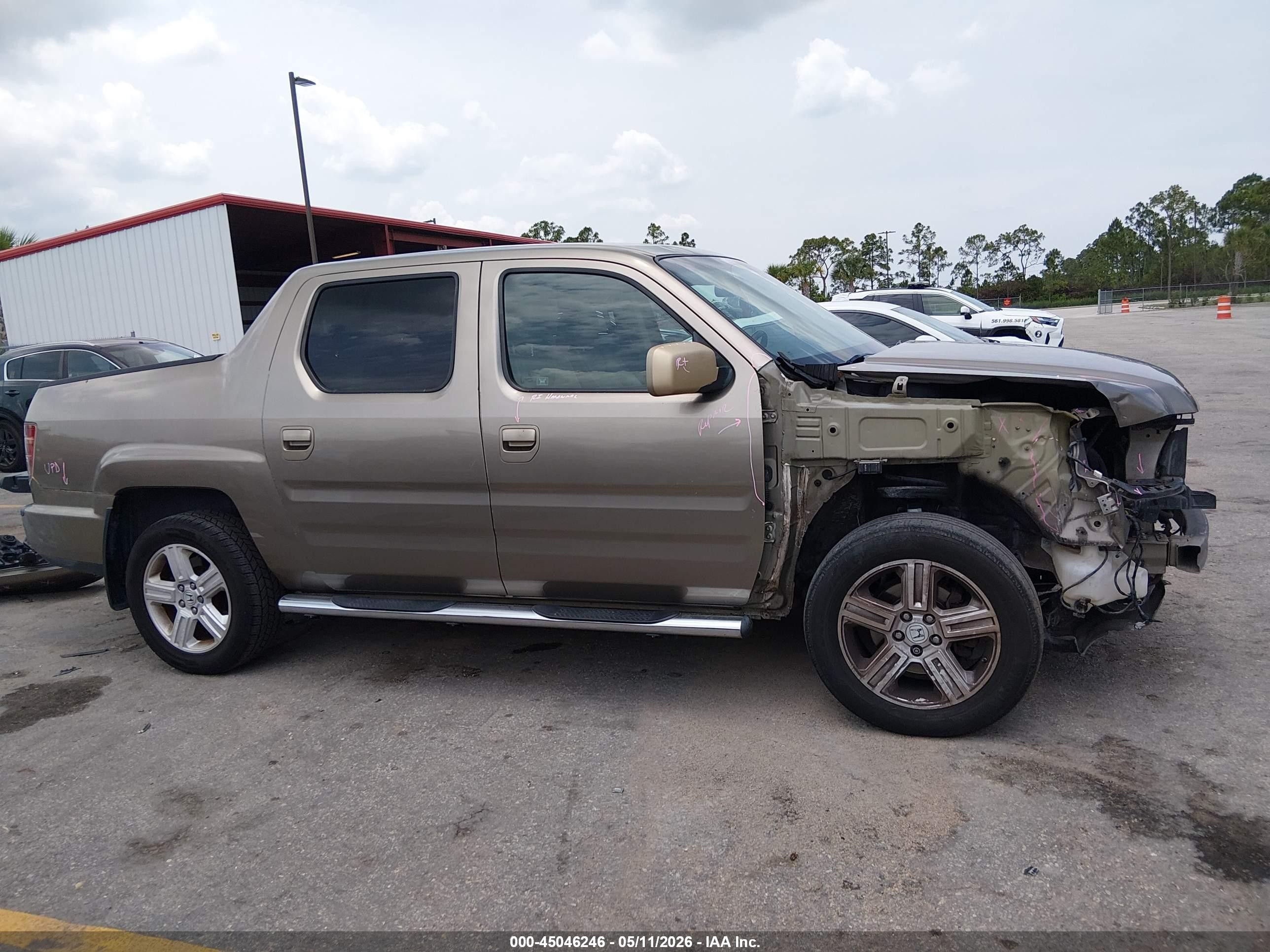 2011 Honda Ridgeline Rtl Beige vin: 5FPYK1F51BB009985