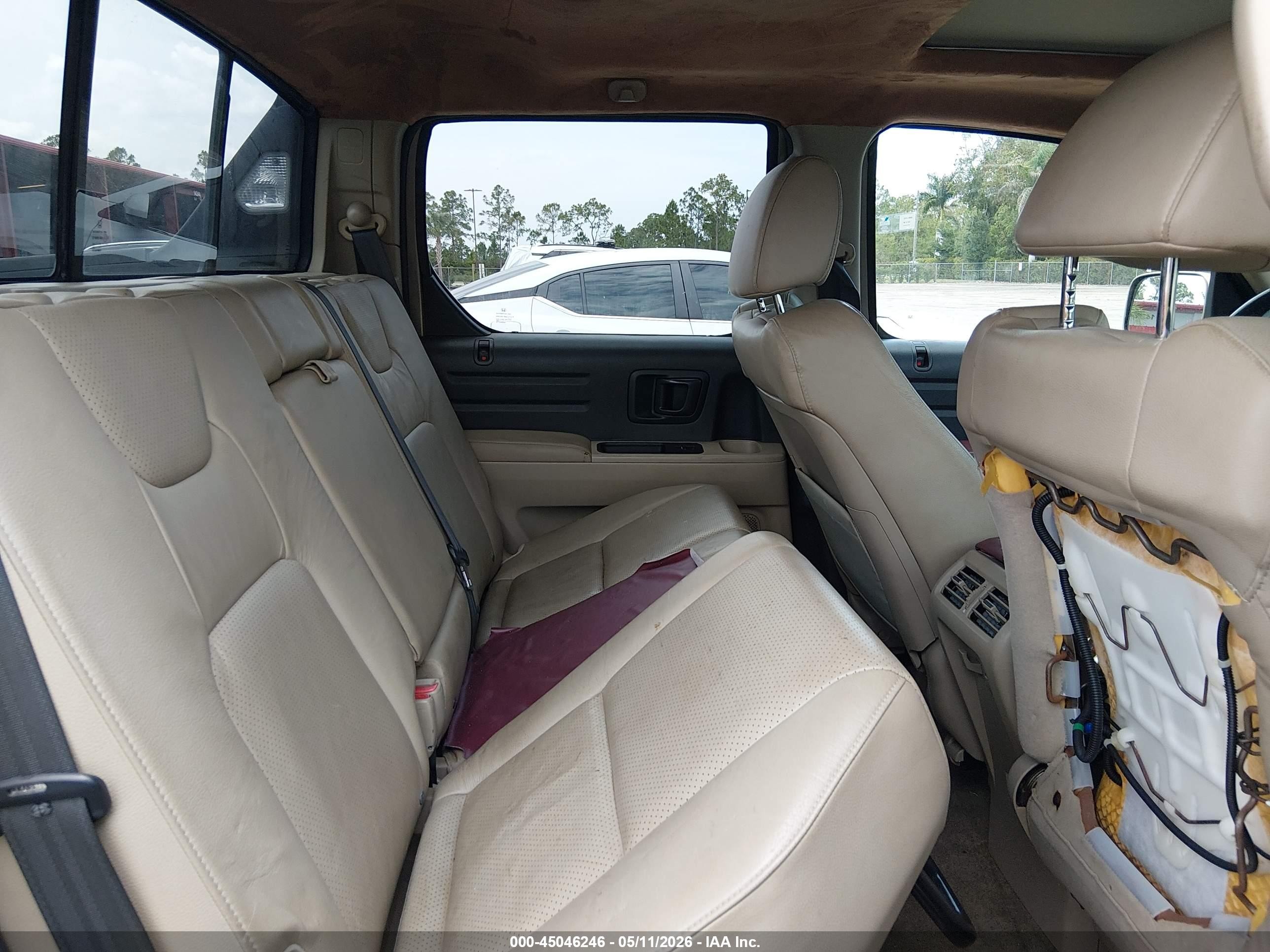 2011 Honda Ridgeline Rtl Beige vin: 5FPYK1F51BB009985