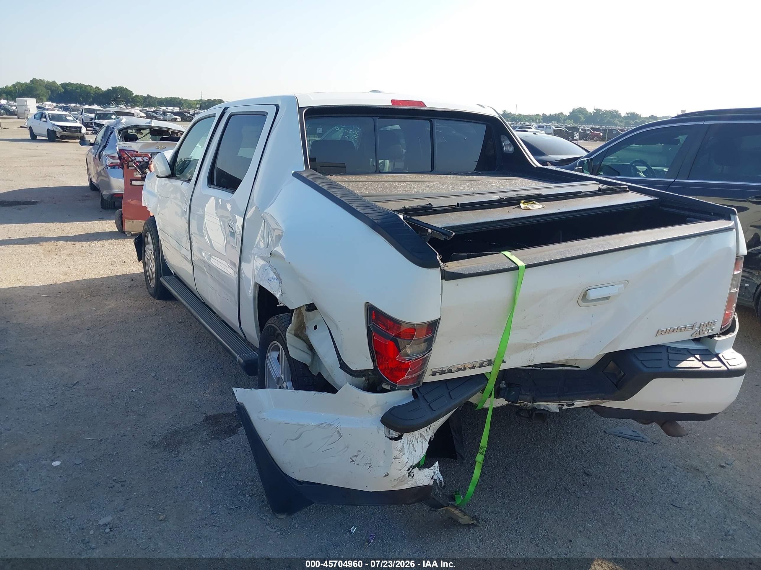 2012 Honda Ridgeline Rtl White vin: 5FPYK1F51CB001659