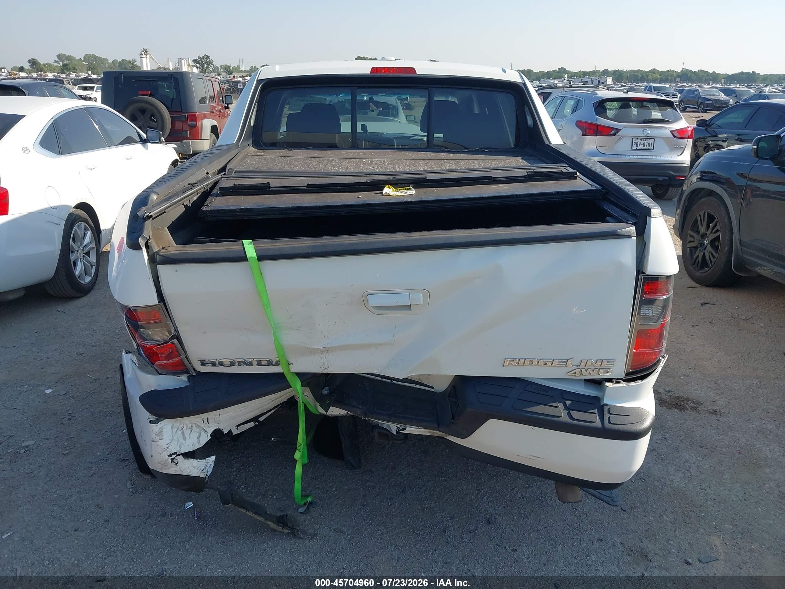 2012 Honda Ridgeline Rtl White vin: 5FPYK1F51CB001659