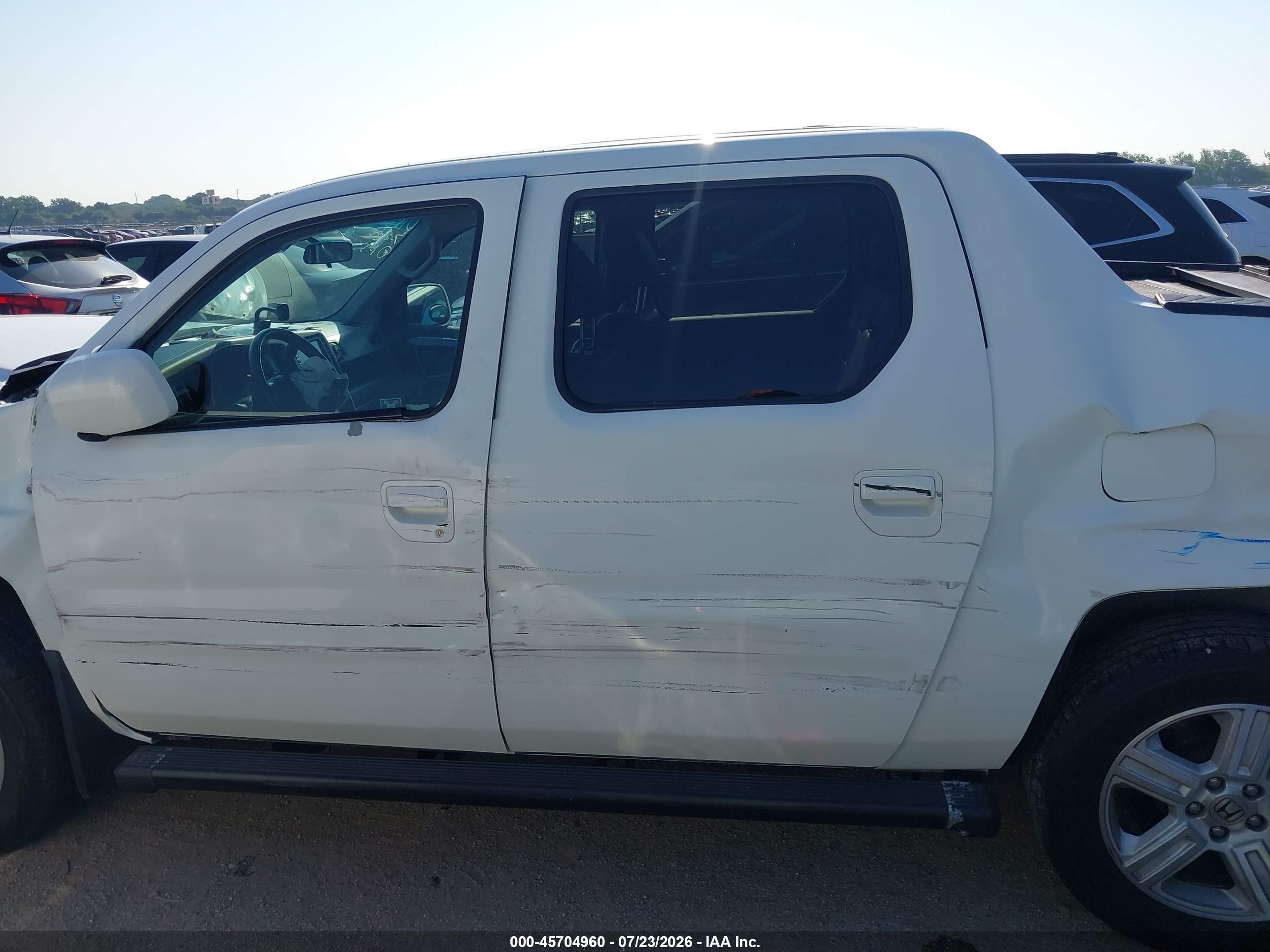 2012 Honda Ridgeline Rtl White vin: 5FPYK1F51CB001659