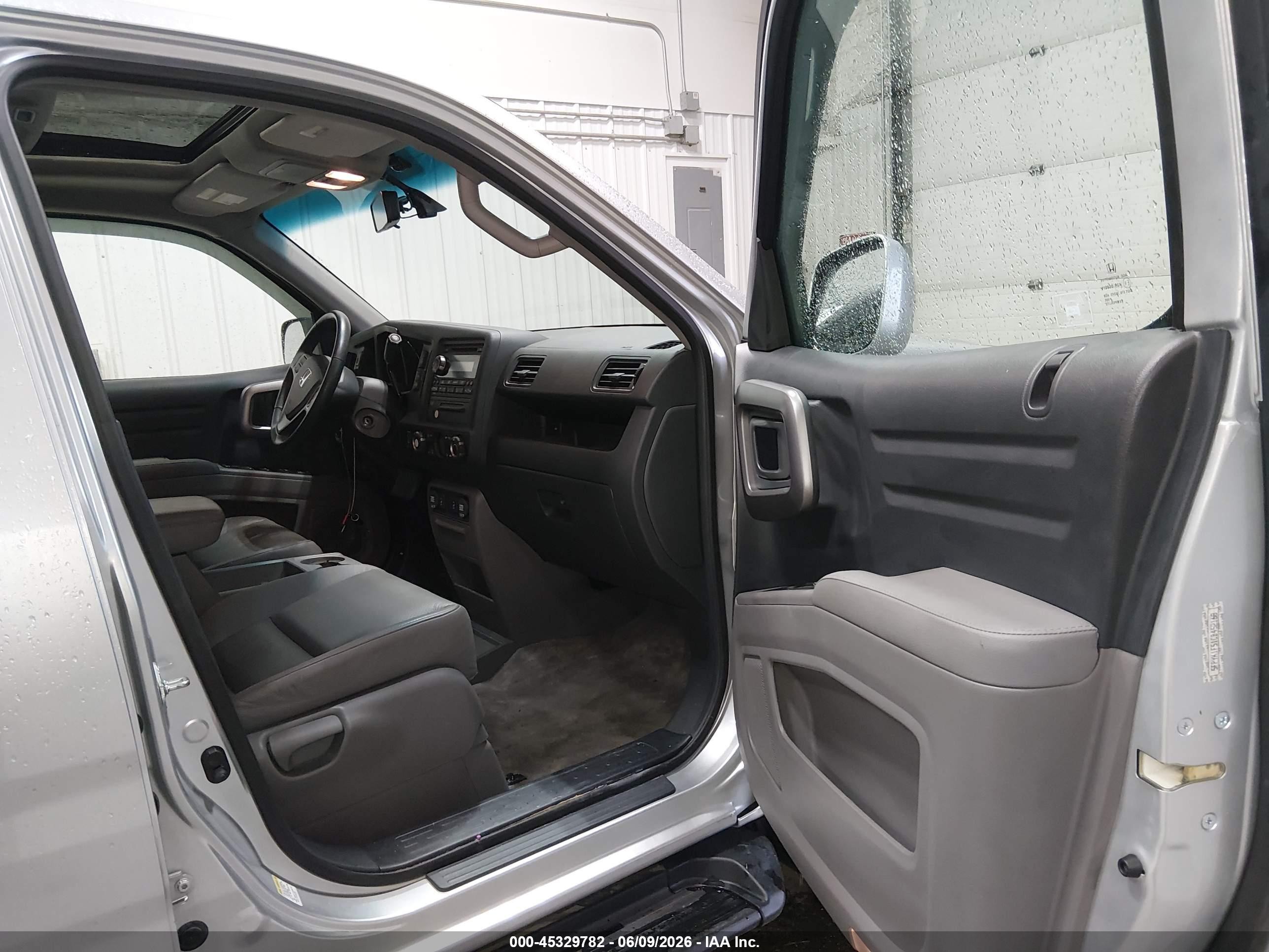 2012 Honda Ridgeline Rtl Silver vin: 5FPYK1F51CB452168