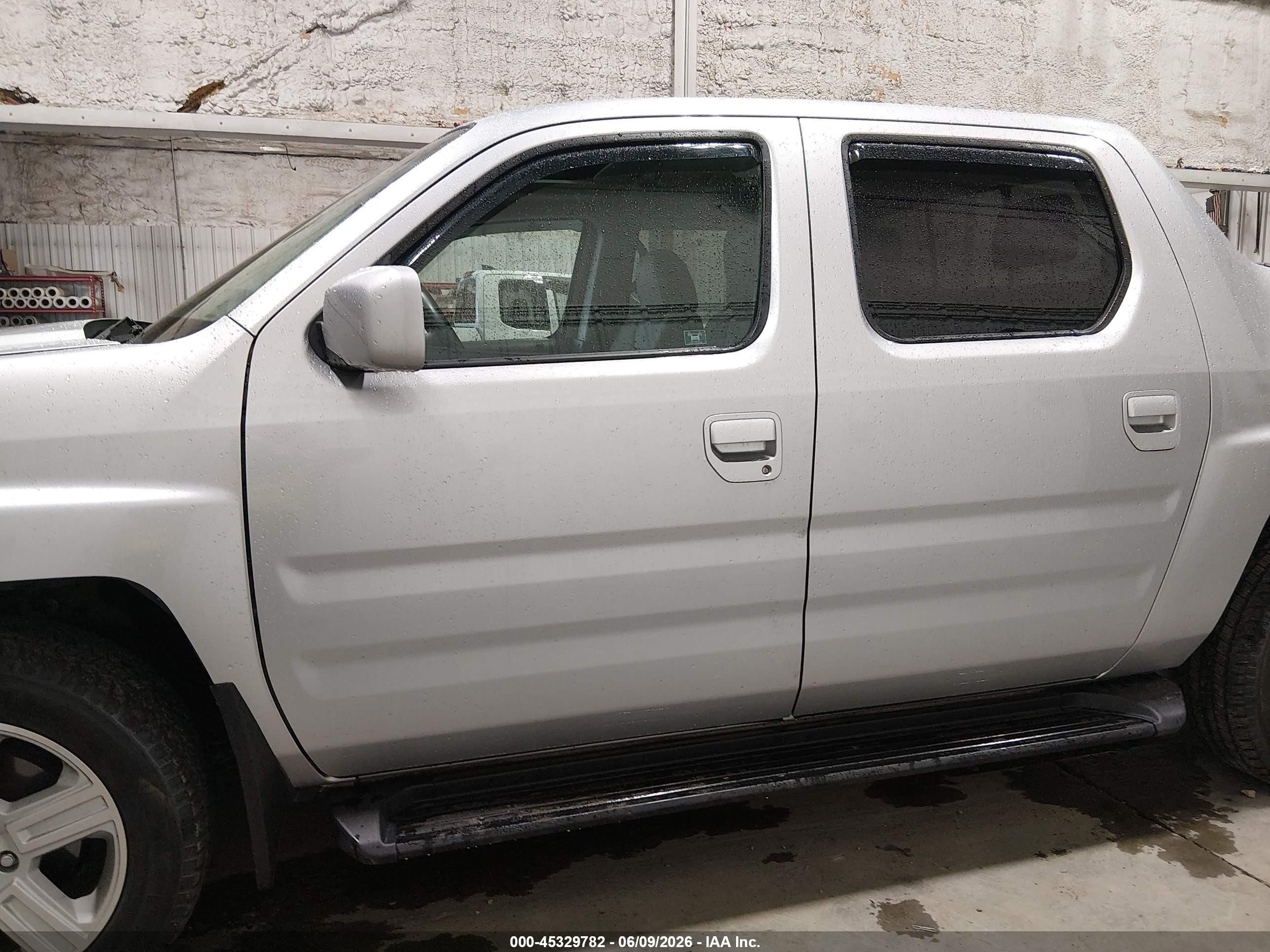 2012 Honda Ridgeline Rtl Silver vin: 5FPYK1F51CB452168