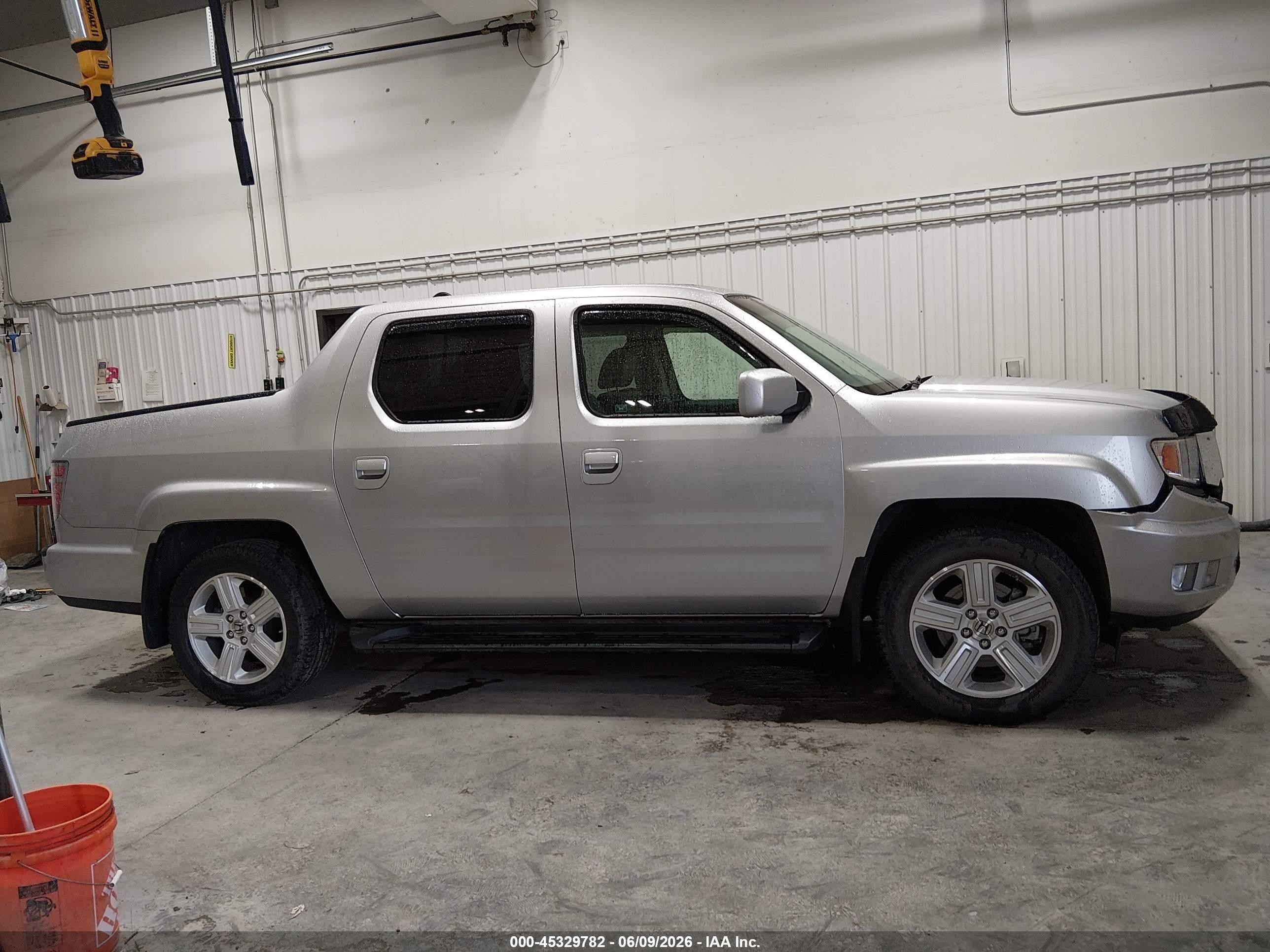 2012 Honda Ridgeline Rtl Silver vin: 5FPYK1F51CB452168
