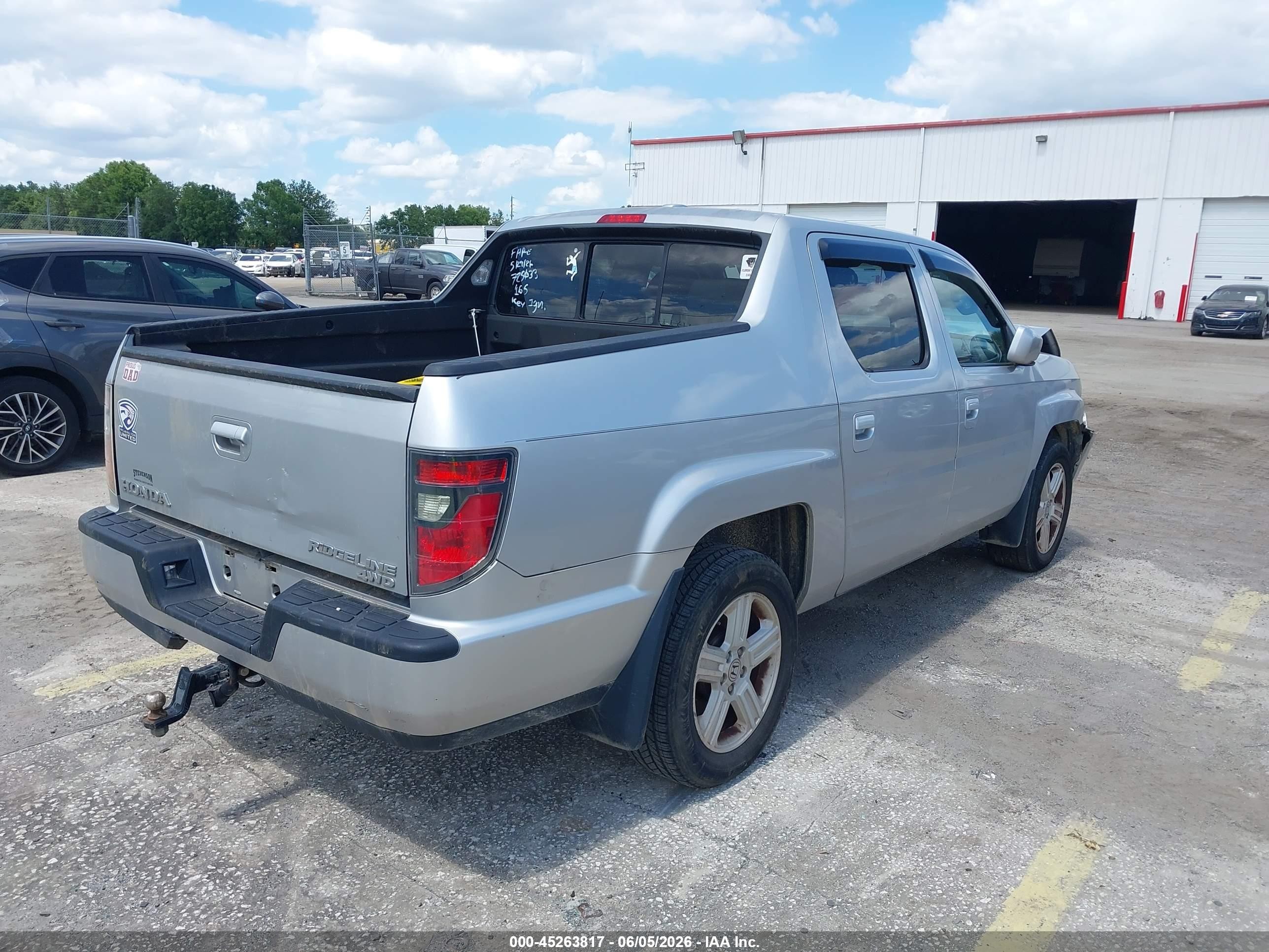 2013 Honda Ridgeline Rtl Silver vin: 5FPYK1F51DB018933