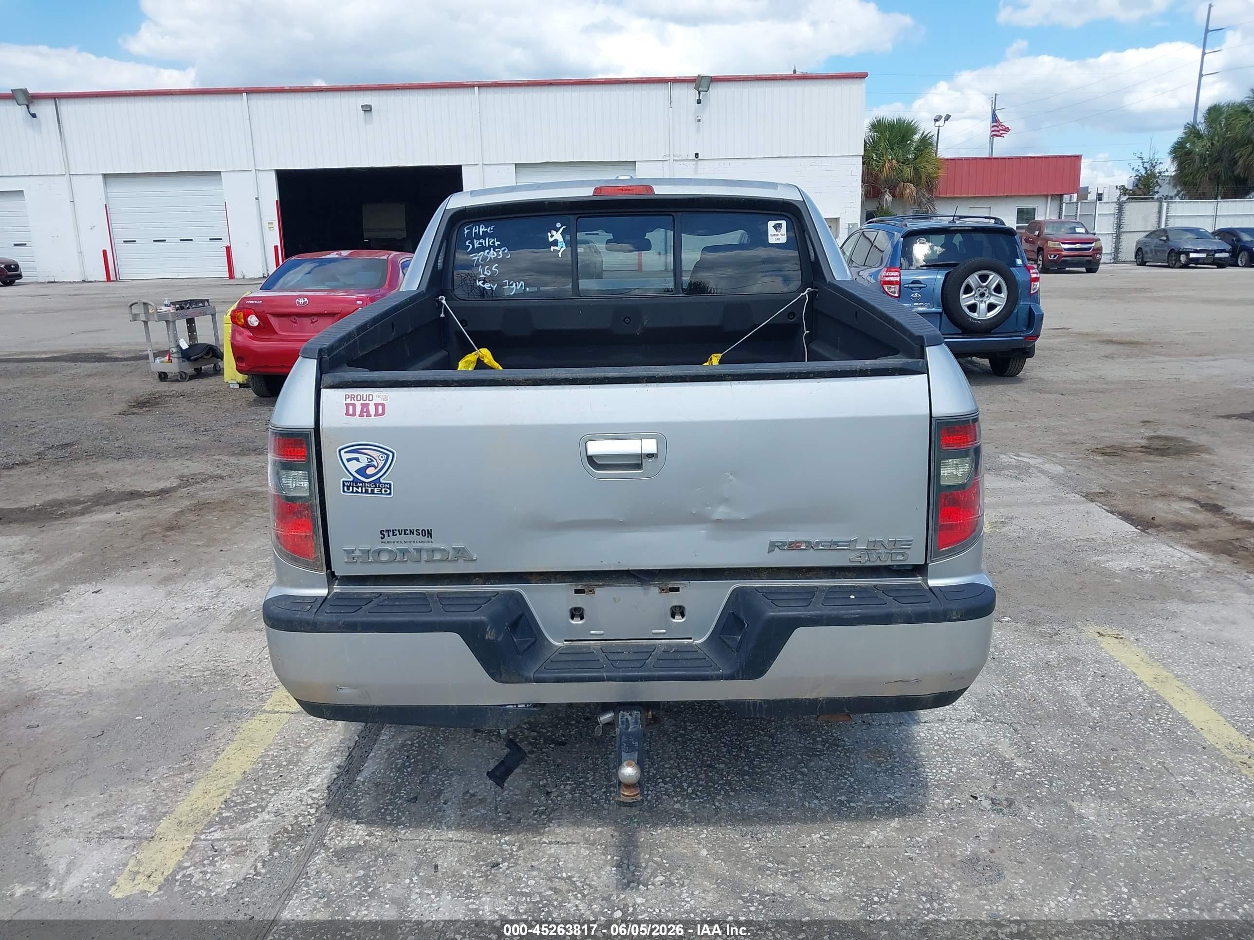 2013 Honda Ridgeline Rtl Silver vin: 5FPYK1F51DB018933