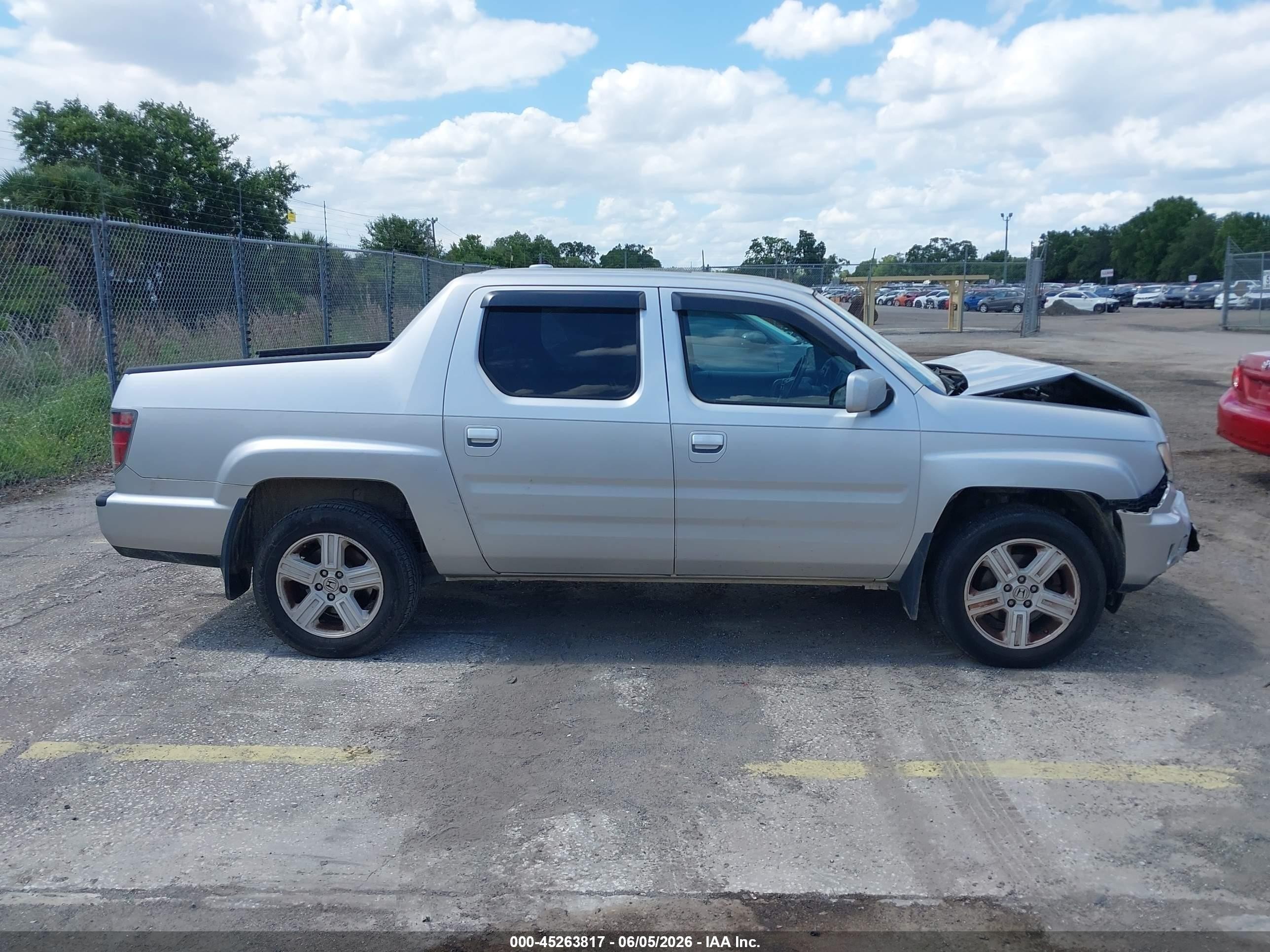 2013 Honda Ridgeline Rtl Silver vin: 5FPYK1F51DB018933