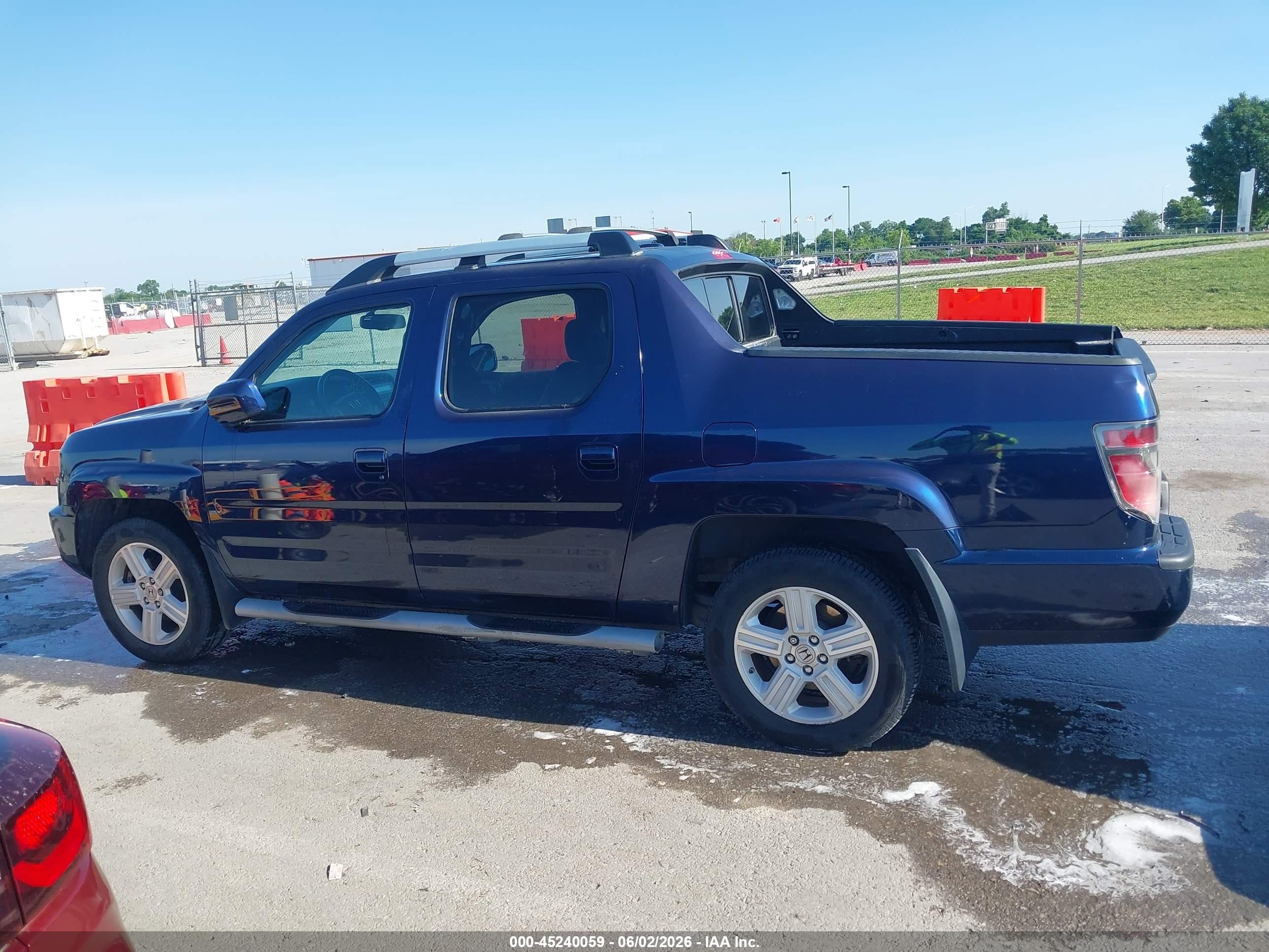 2014 Honda Ridgeline Rtl Blue vin: 5FPYK1F51EB001955