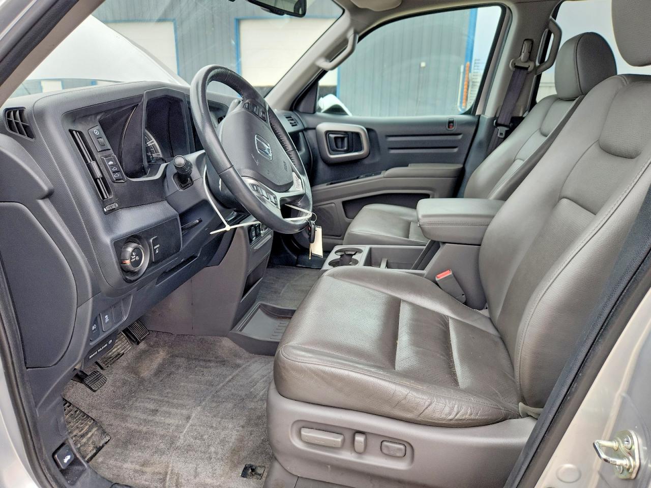 2014 Honda Ridgeline Rtl Silver vin: 5FPYK1F51EB012857