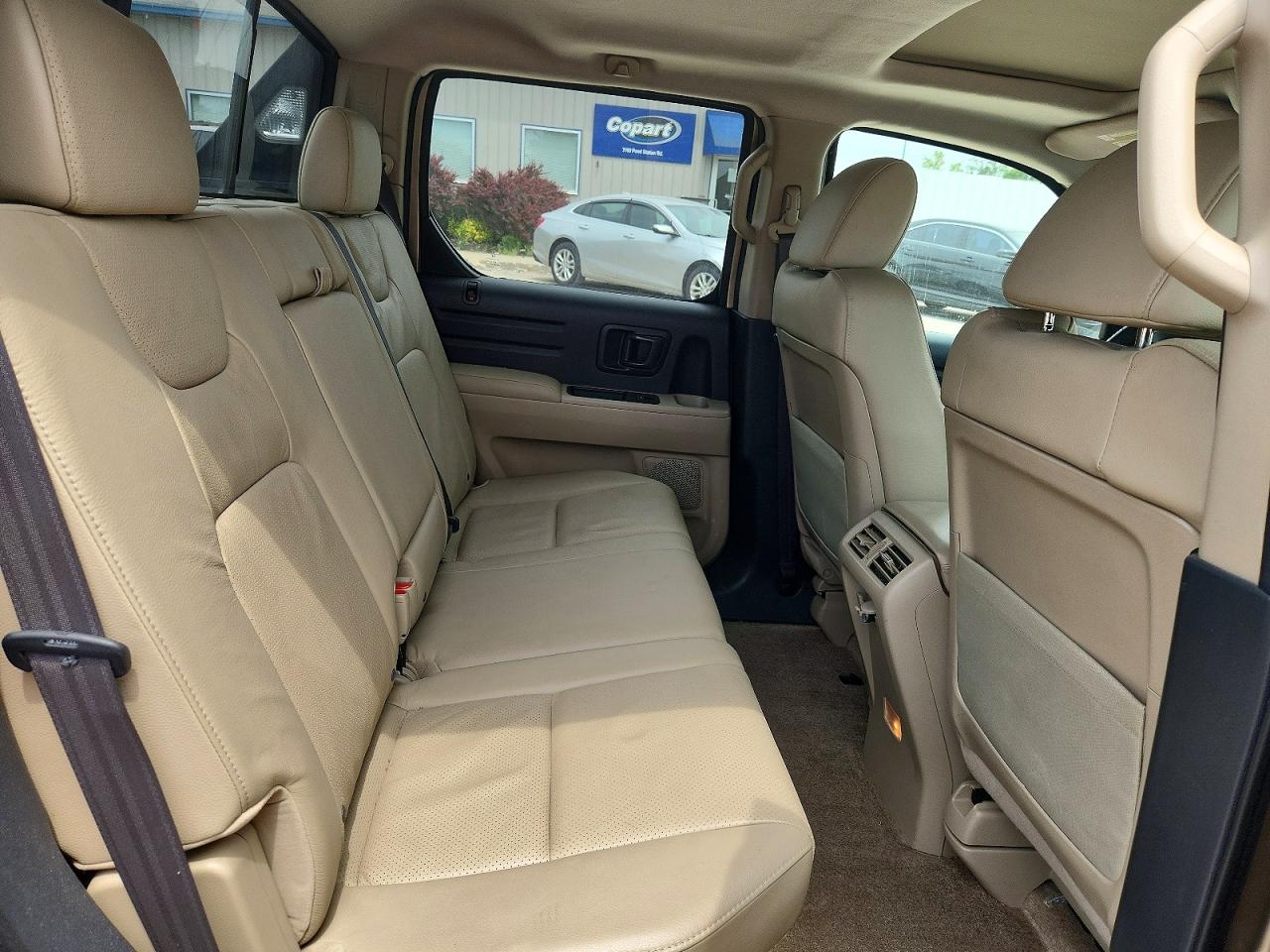 2011 Honda Ridgeline Rtl Tan vin: 5FPYK1F52BB002480