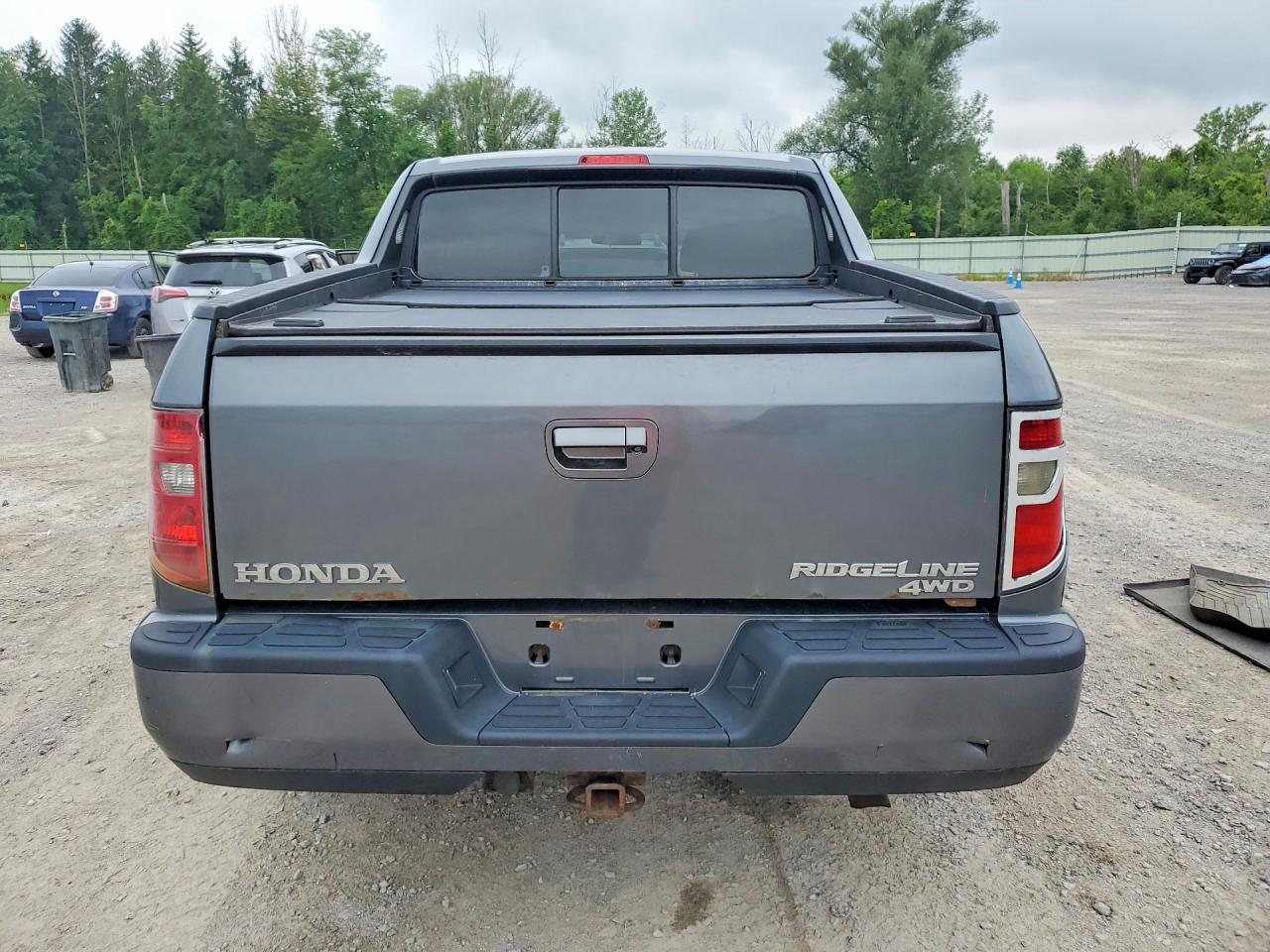 2011 Honda Ridgeline Rtl Silver vin: 5FPYK1F52BB003841