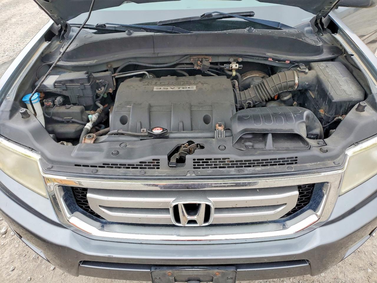 2011 Honda Ridgeline Rtl Silver vin: 5FPYK1F52BB003841