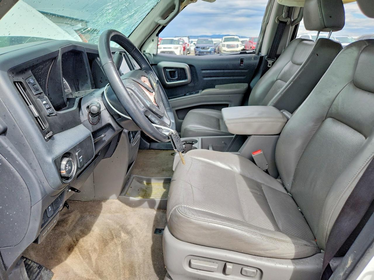 2013 Honda Ridgeline Rtl White vin: 5FPYK1F52DB011666