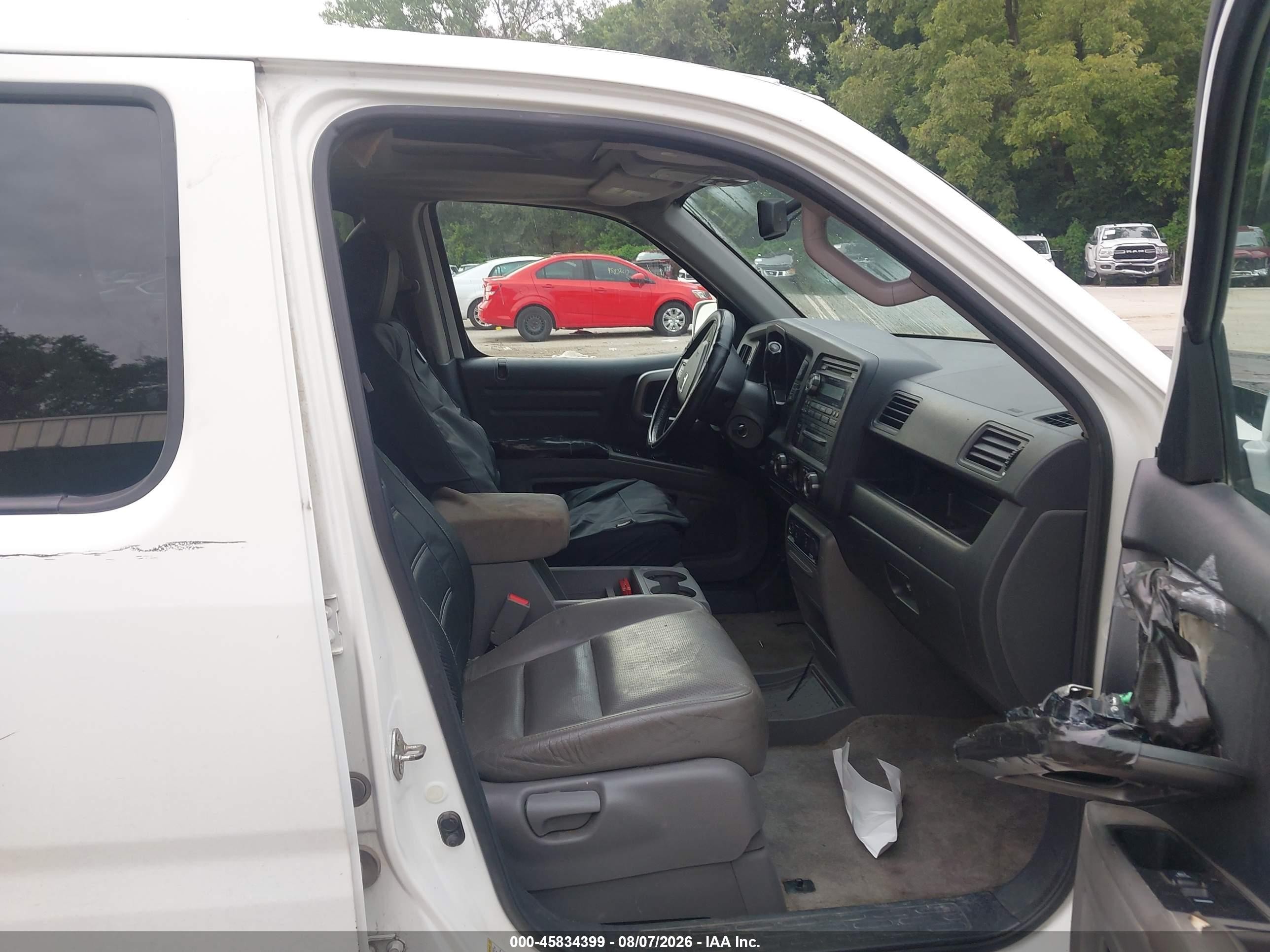 2013 Honda Ridgeline Rtl White vin: 5FPYK1F52DB013255