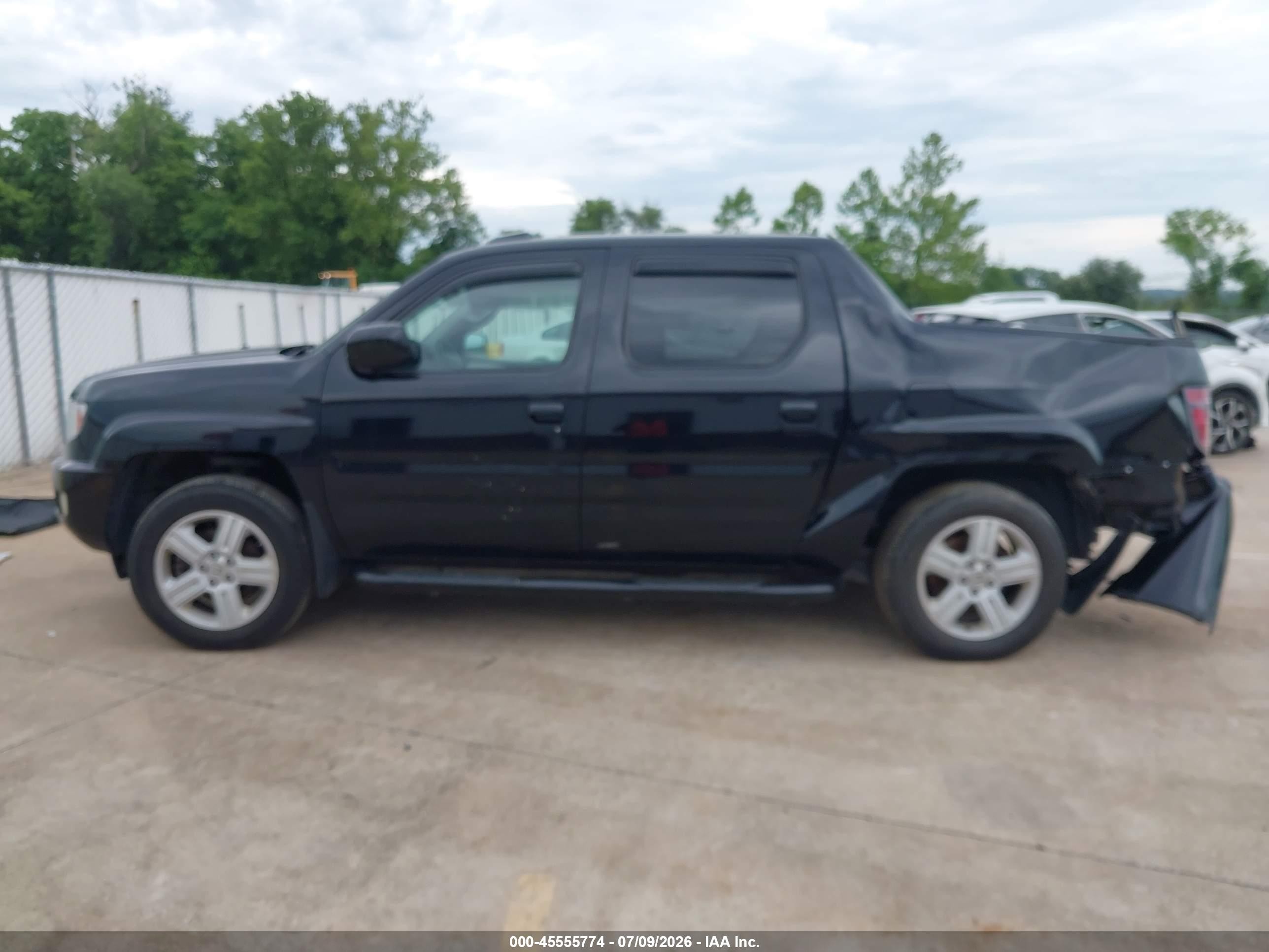 2013 Honda Ridgeline Rtl Black vin: 5FPYK1F52DB018133