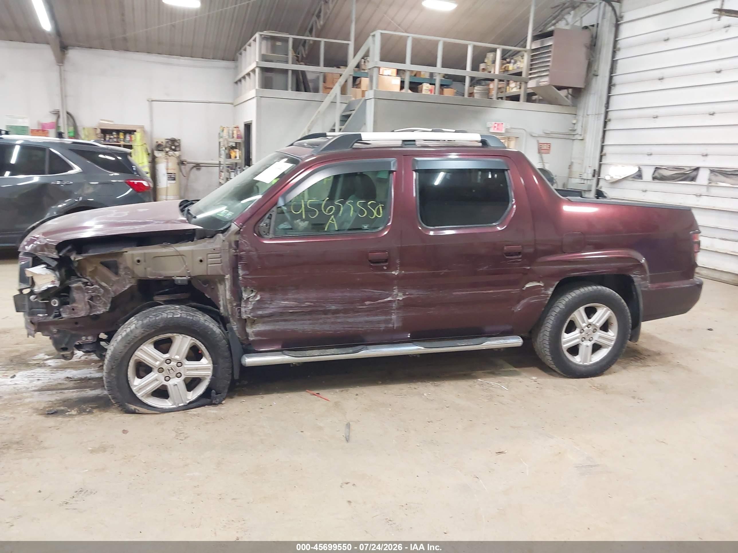 2011 Honda Ridgeline Rtl Red vin: 5FPYK1F53BB004951