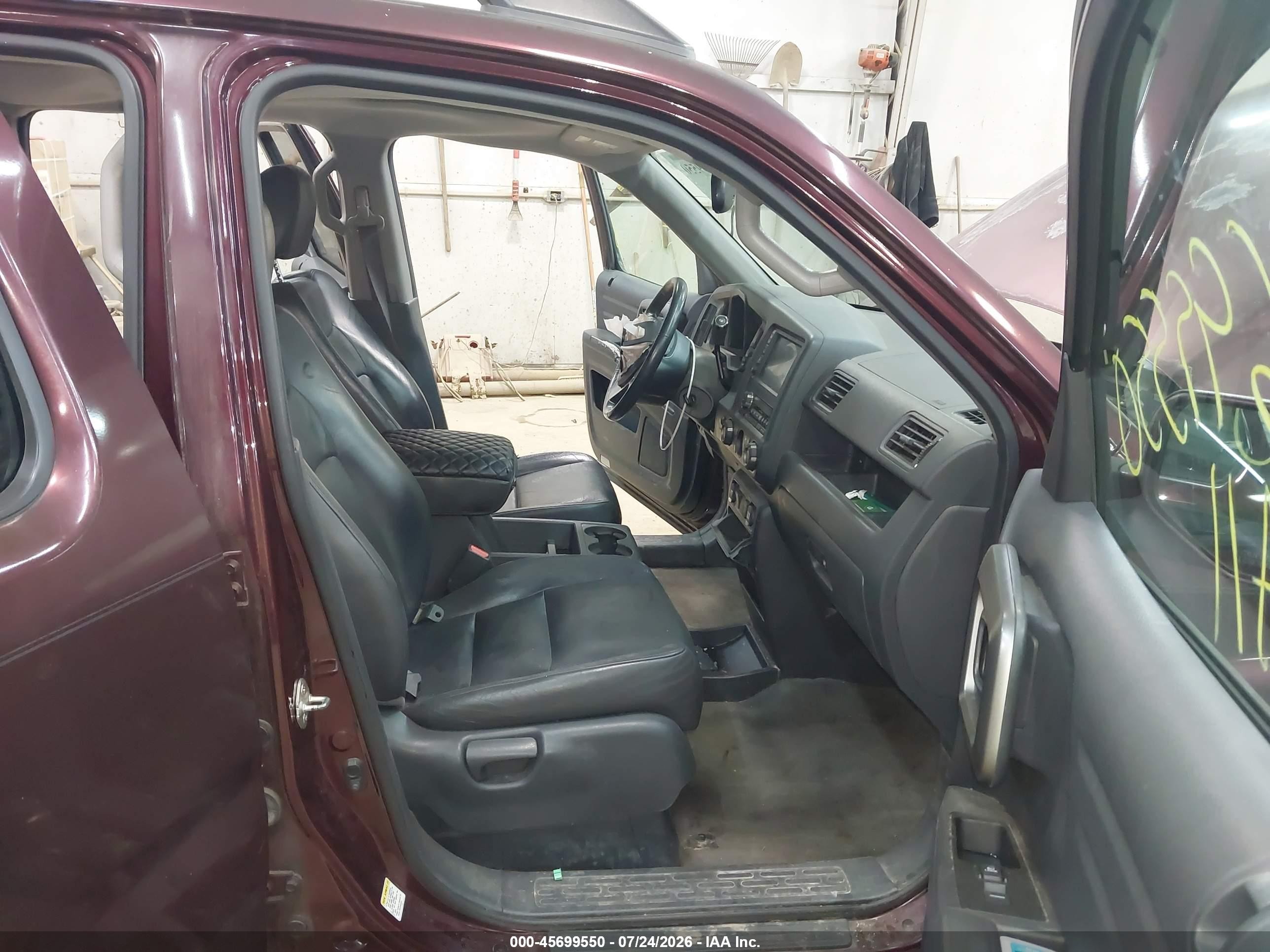 2011 Honda Ridgeline Rtl Red vin: 5FPYK1F53BB004951