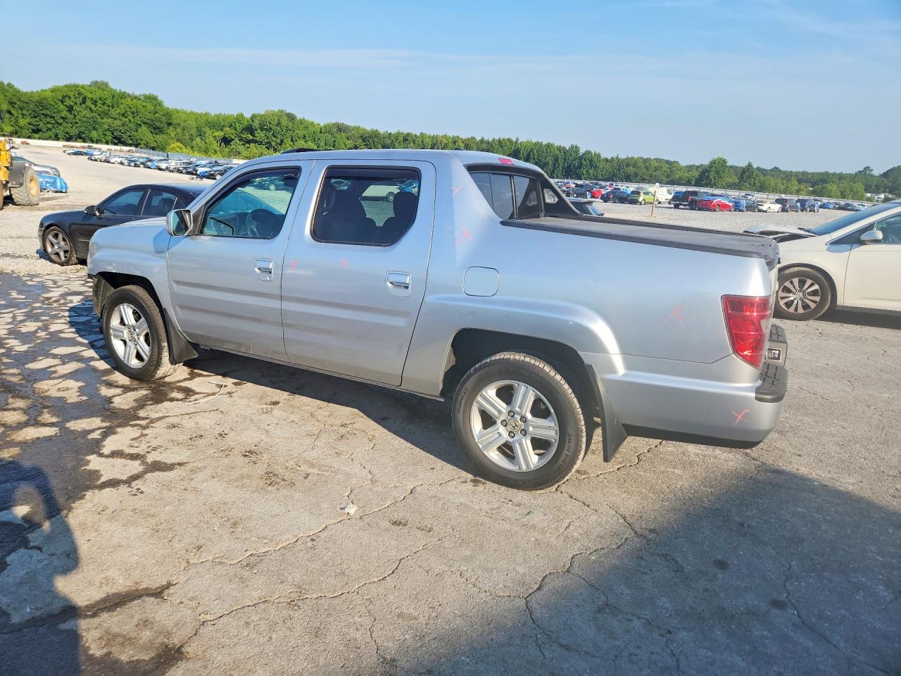 2011 Honda Ridgeline Rtl Silver vin: 5FPYK1F53BB009390