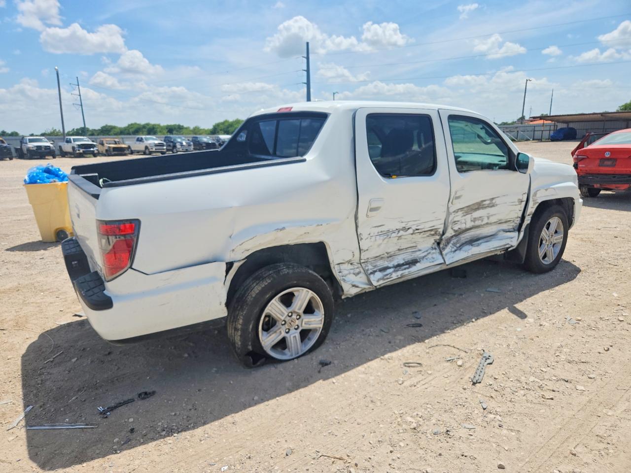 2012 Honda Ridgeline Rtl White vin: 5FPYK1F53CB458621