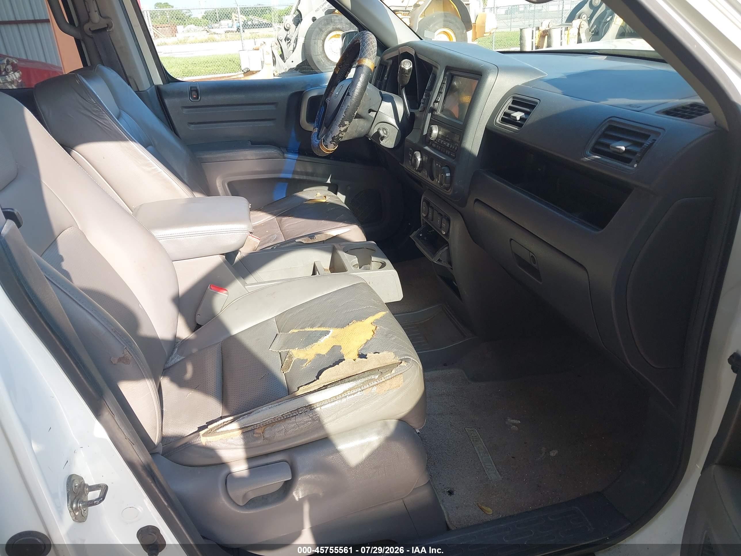 2010 Honda Ridgeline Rtl White vin: 5FPYK1F54AB001233