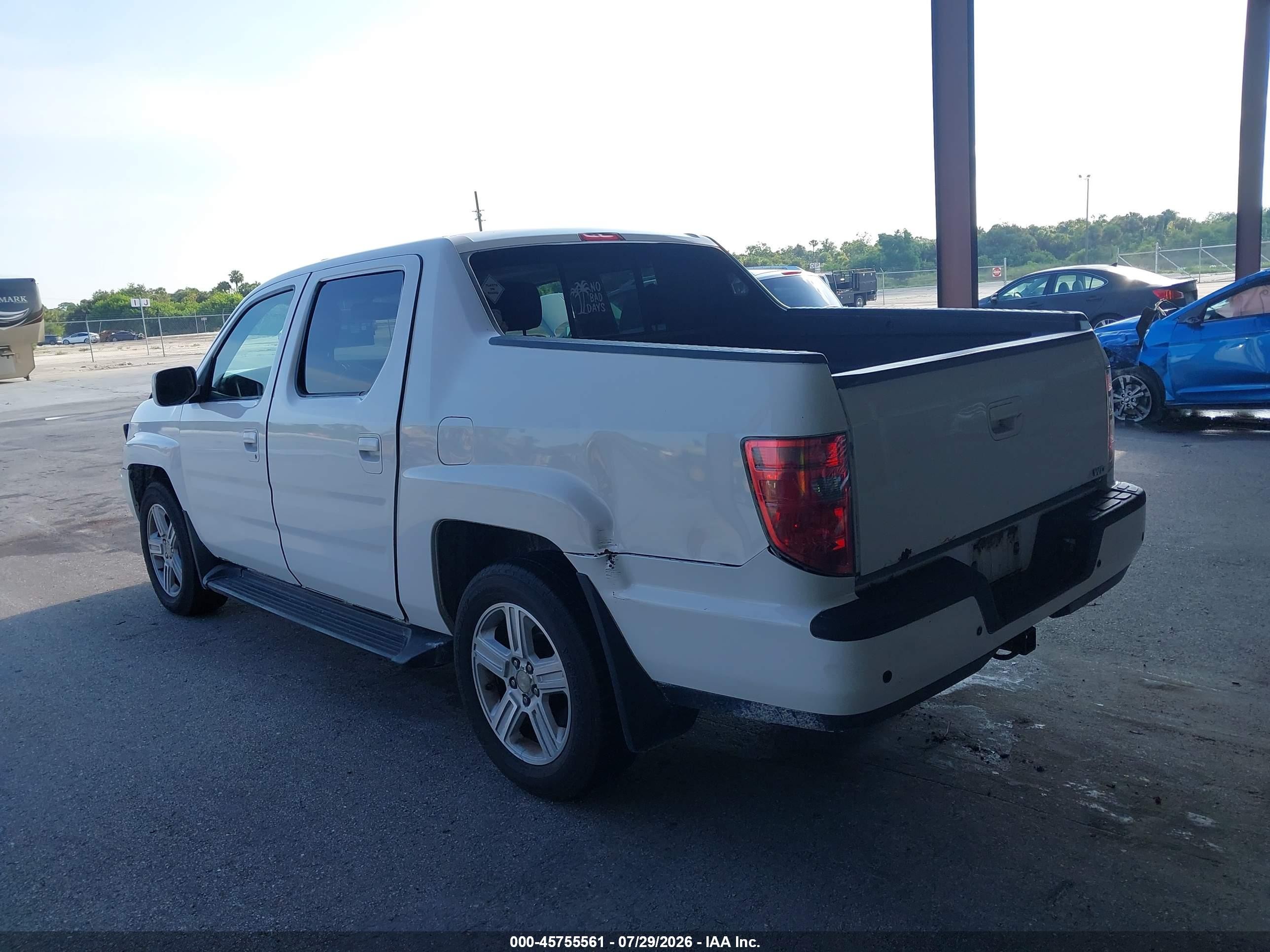 2010 Honda Ridgeline Rtl White vin: 5FPYK1F54AB001233