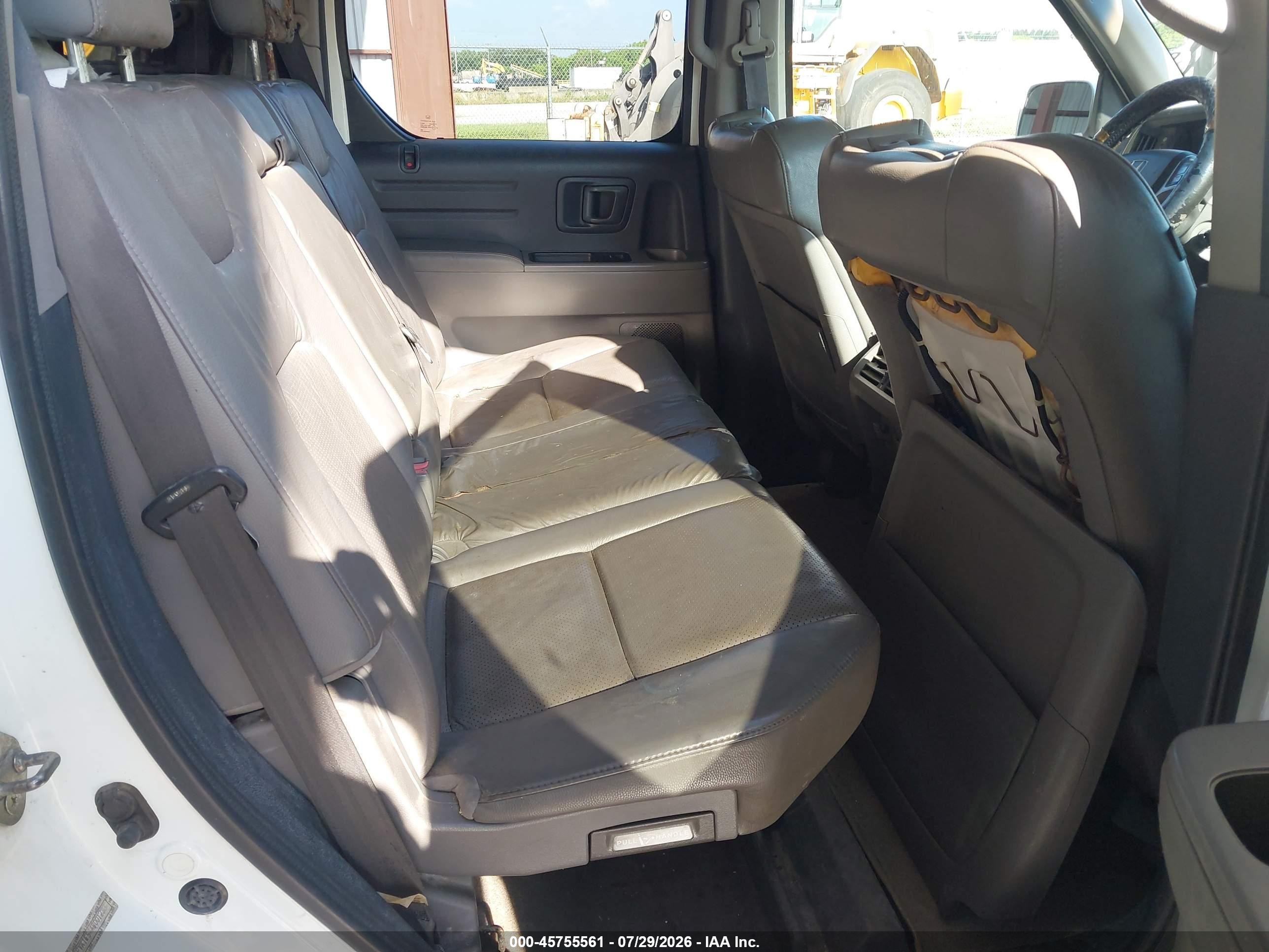 2010 Honda Ridgeline Rtl White vin: 5FPYK1F54AB001233