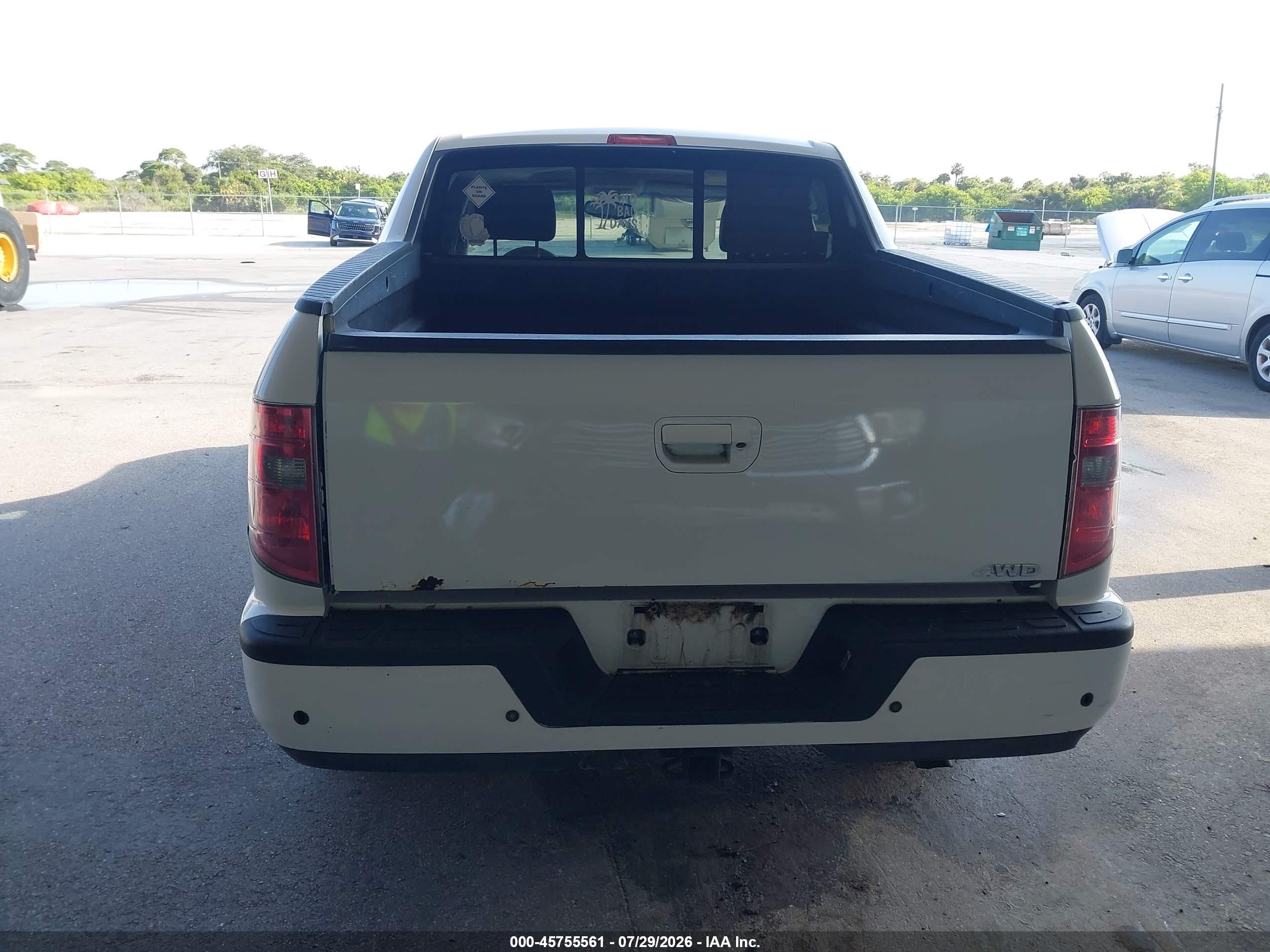 2010 Honda Ridgeline Rtl White vin: 5FPYK1F54AB001233