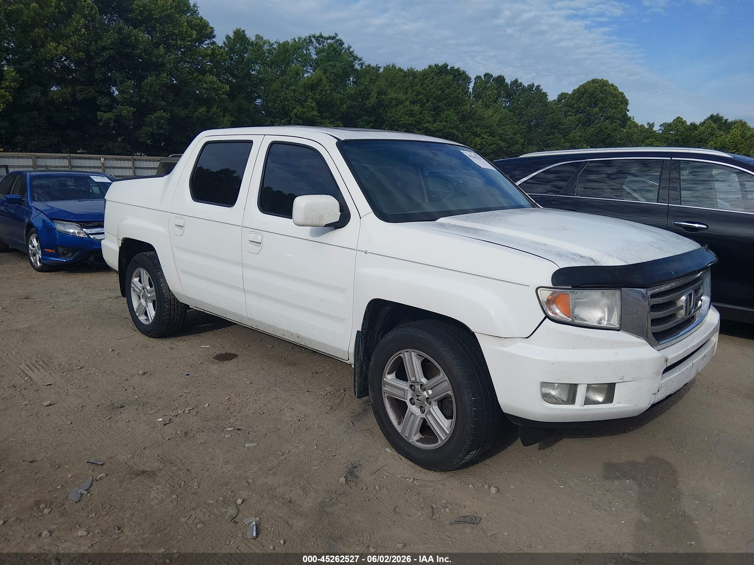 2013 Honda Ridgeline Rtl White vin: 5FPYK1F54DB011653