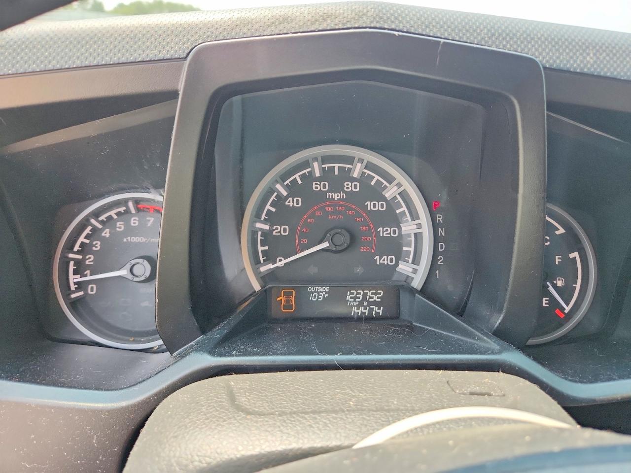 2014 Honda Ridgeline Rtl White vin: 5FPYK1F55EB001568