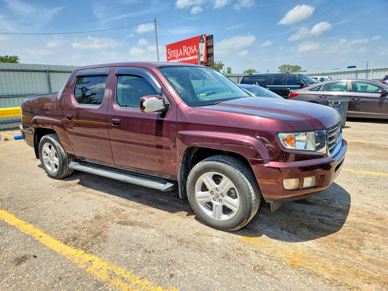 2014 Honda Ridgeline Rtl Burgundy vin: 5FPYK1F55EB002798