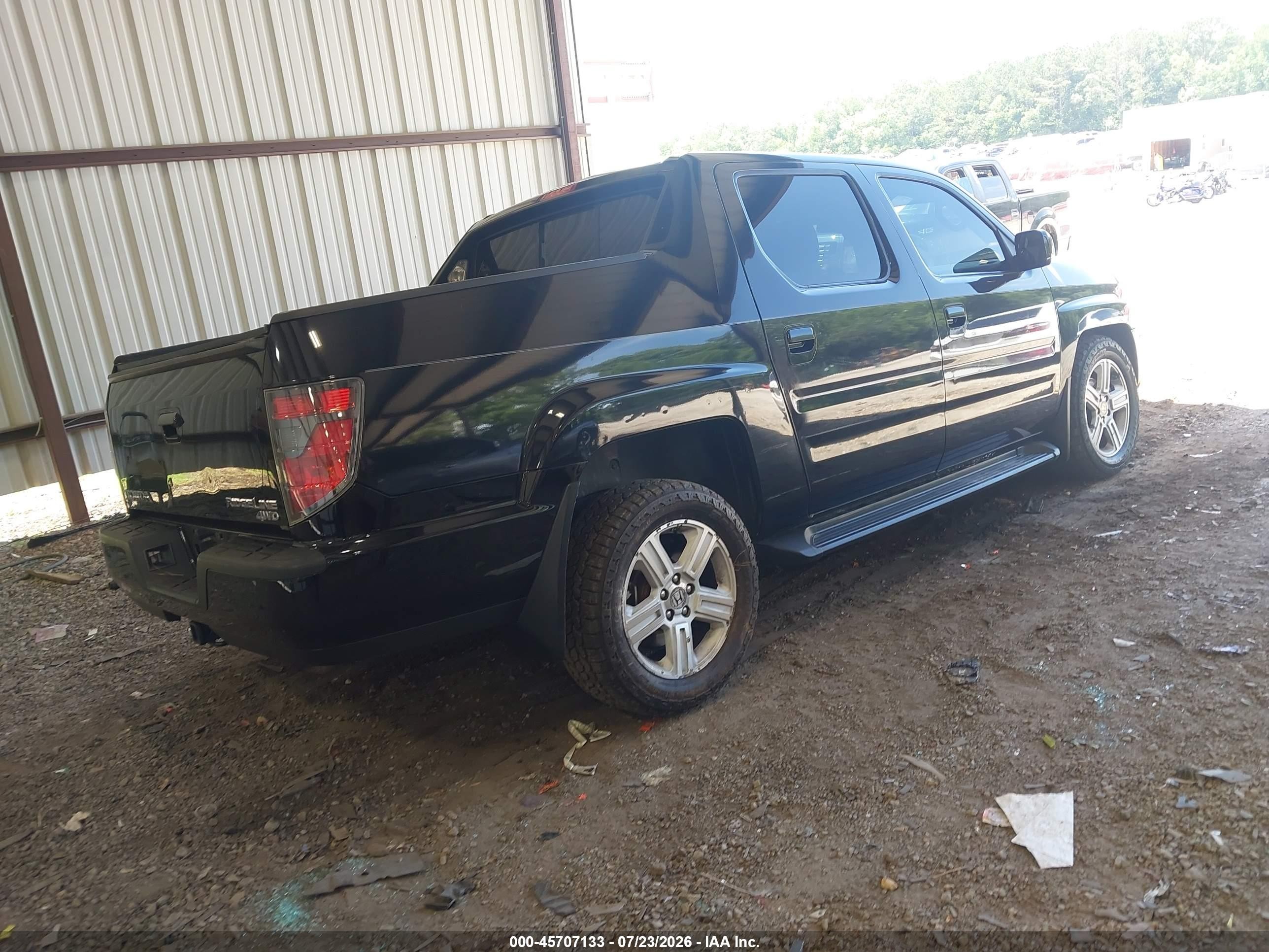 2014 Honda Ridgeline Rtl Black vin: 5FPYK1F55EB003076