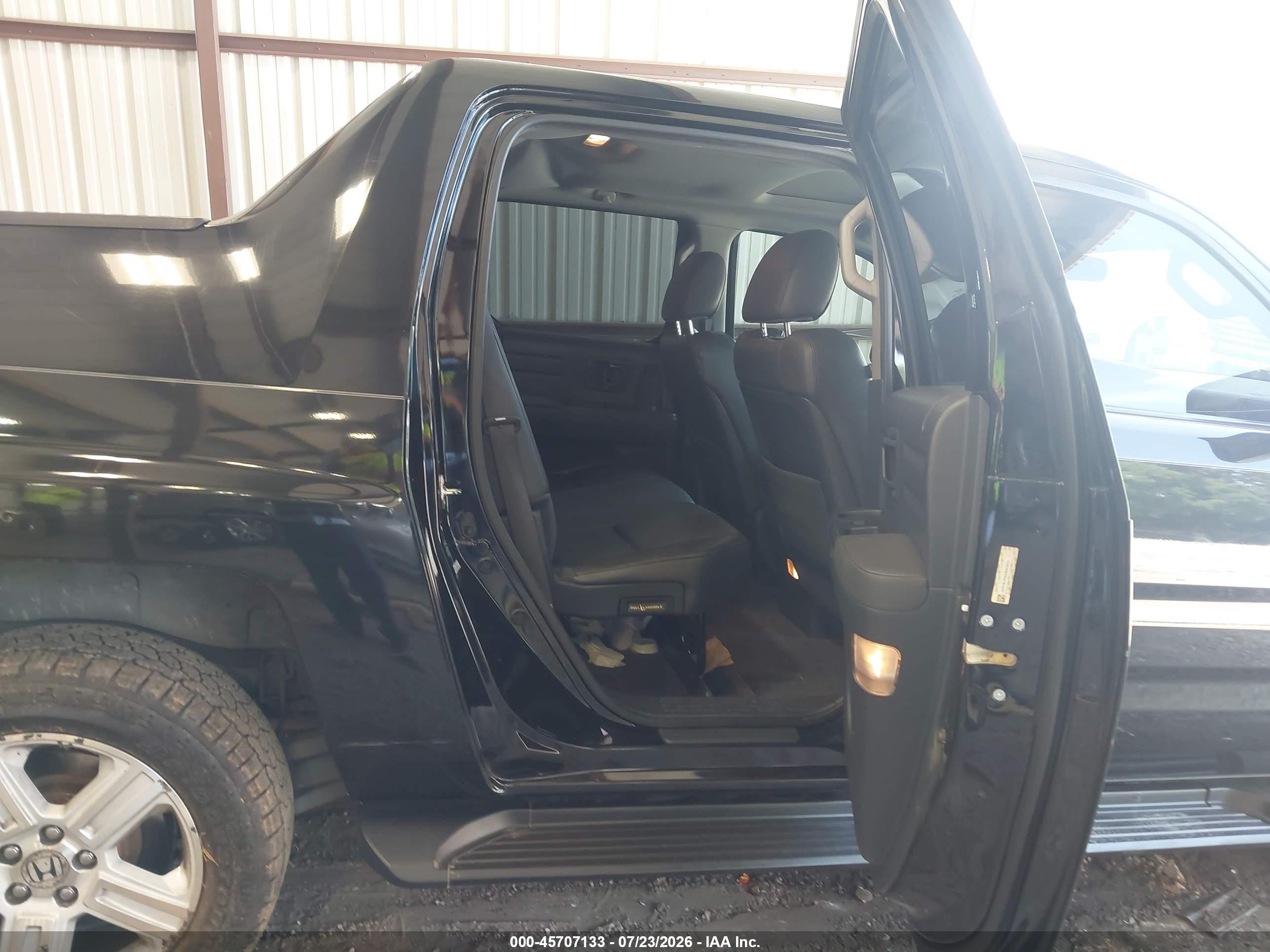 2014 Honda Ridgeline Rtl Black vin: 5FPYK1F55EB003076